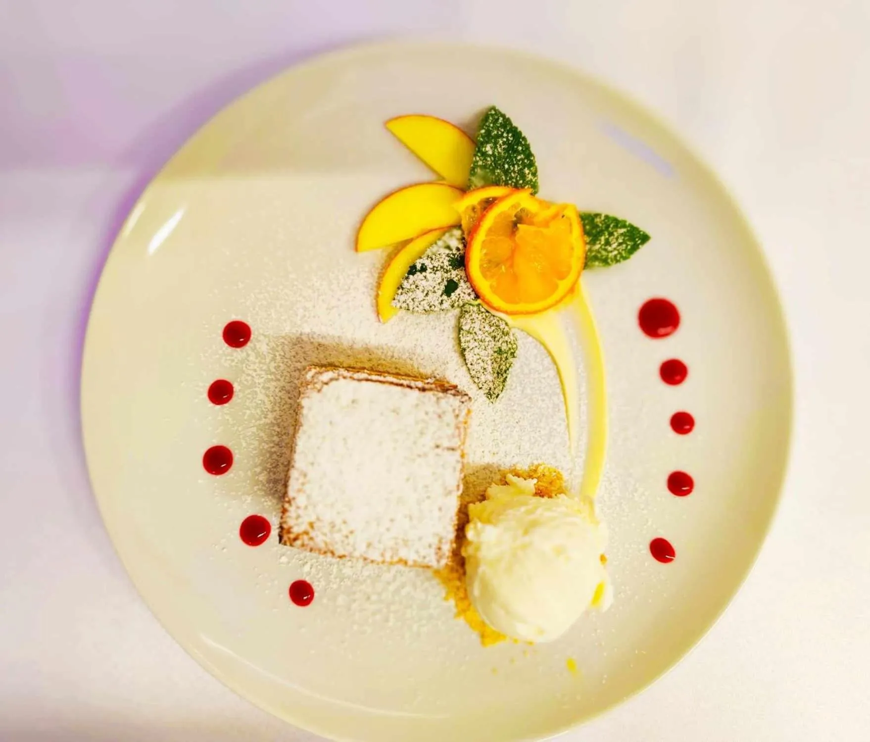 Restaurant/places to eat in Hotel Kasztel