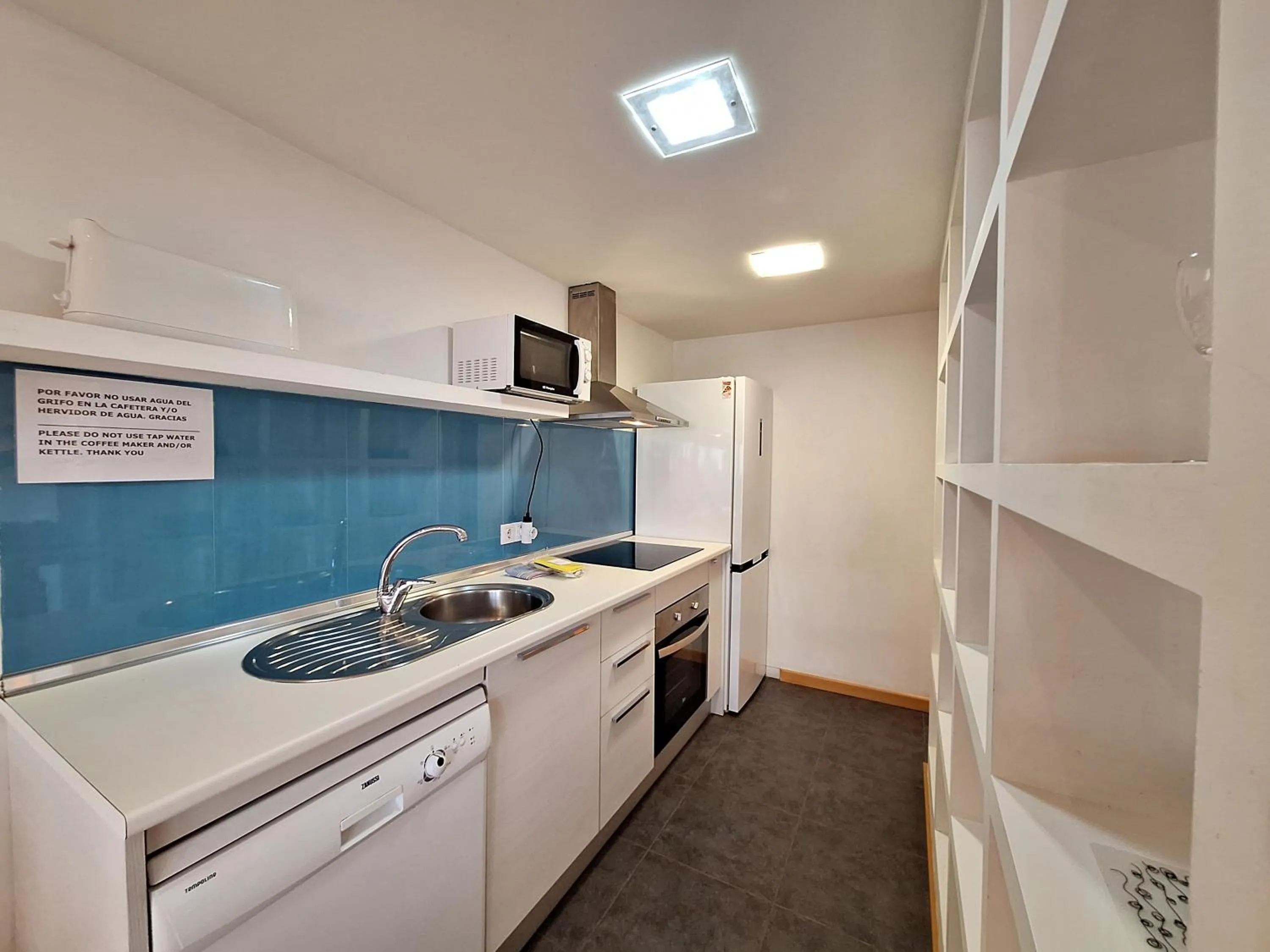 kitchen in Apartamentos Alborada III