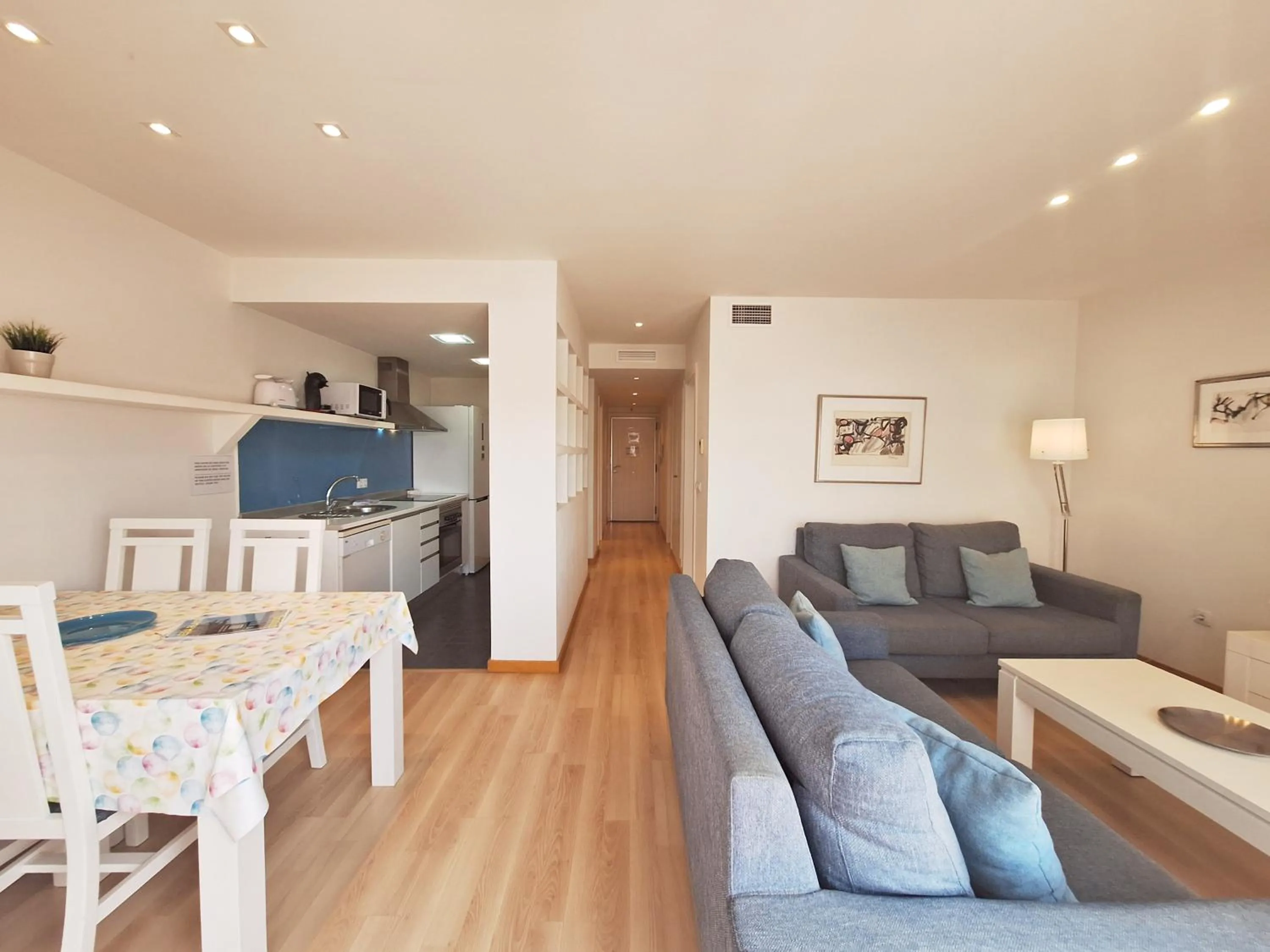 Kitchen or kitchenette in Apartamentos Alborada III
