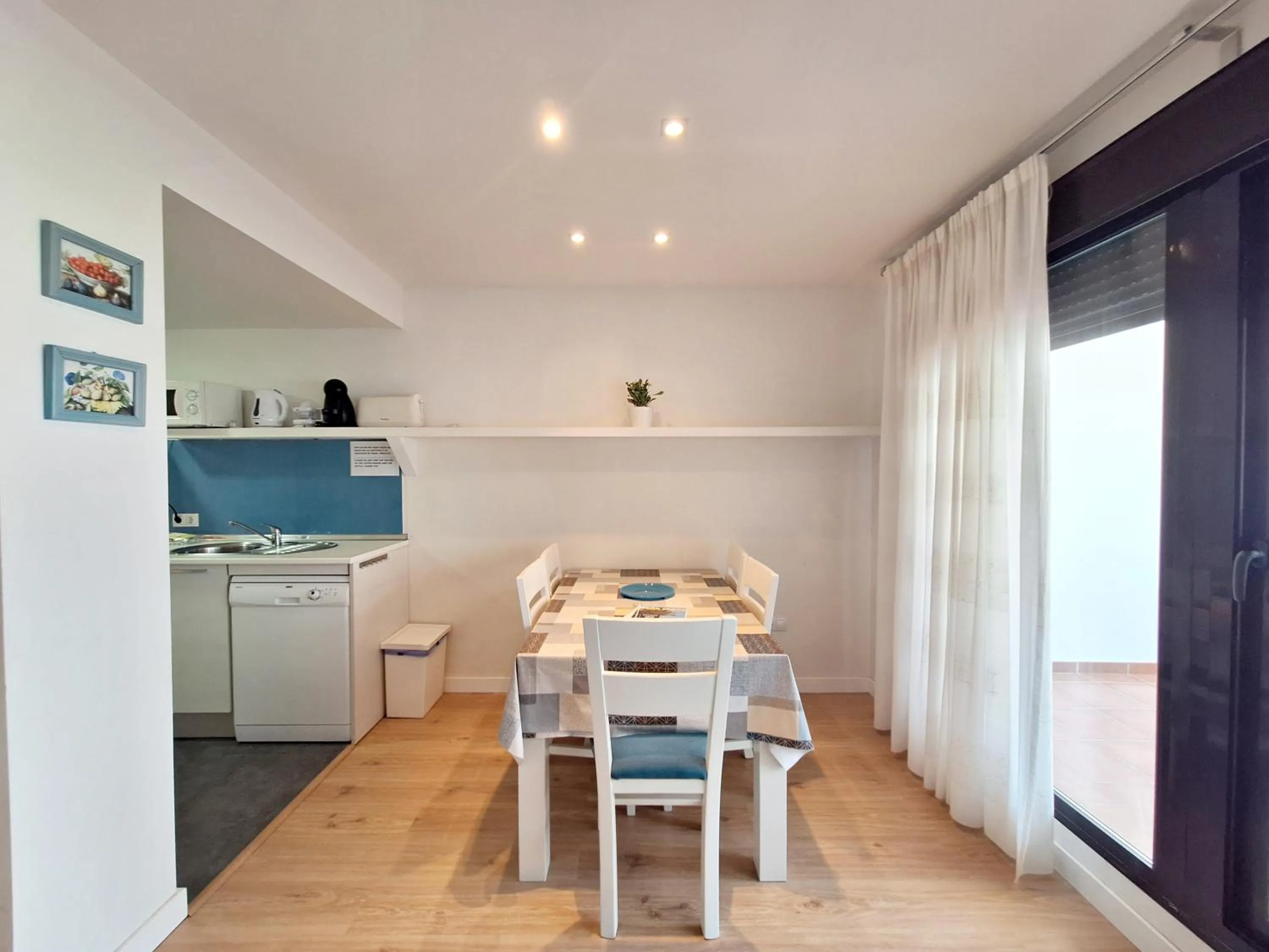Dining area in Apartamentos Alborada III