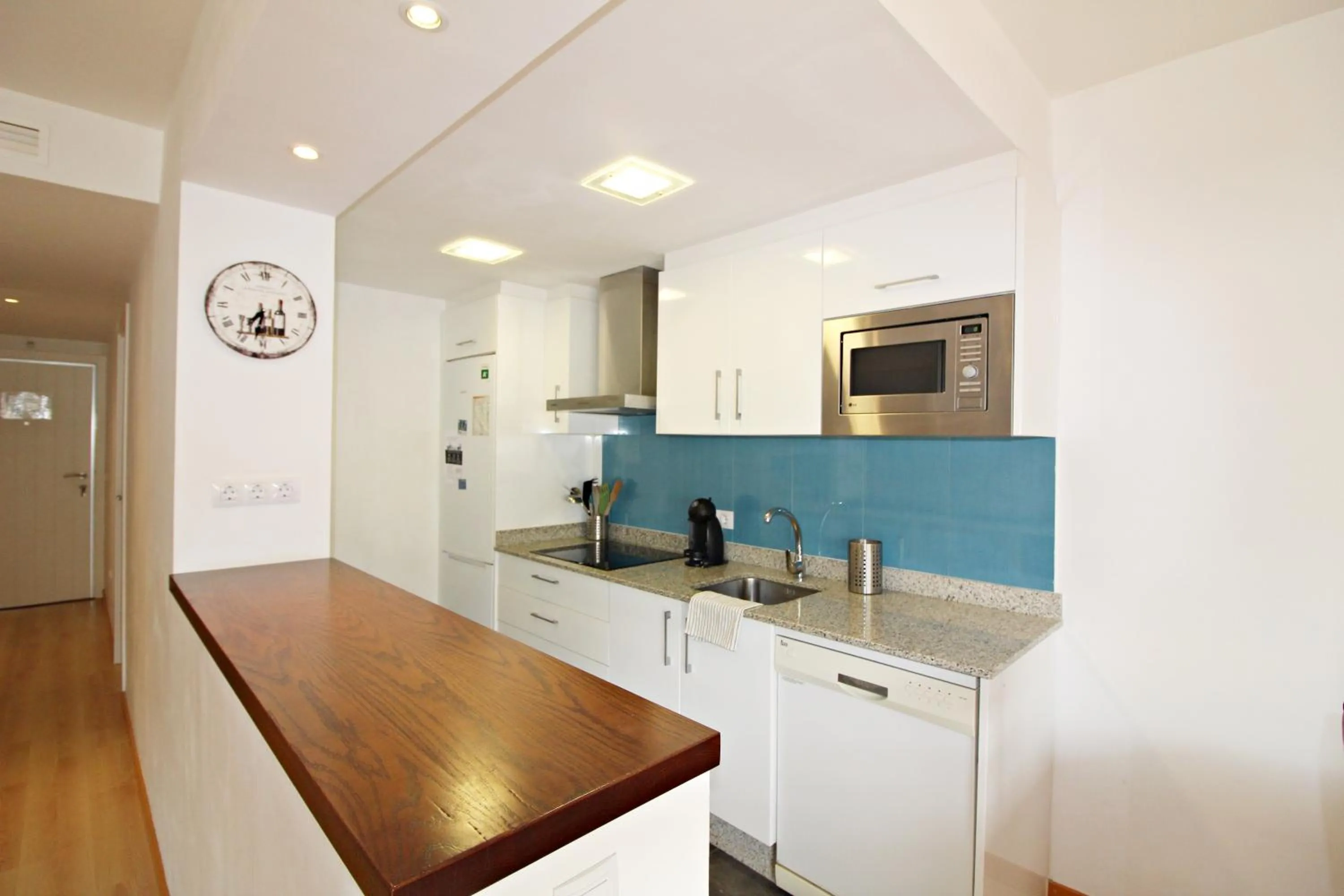 kitchen in Apartamentos Alborada III