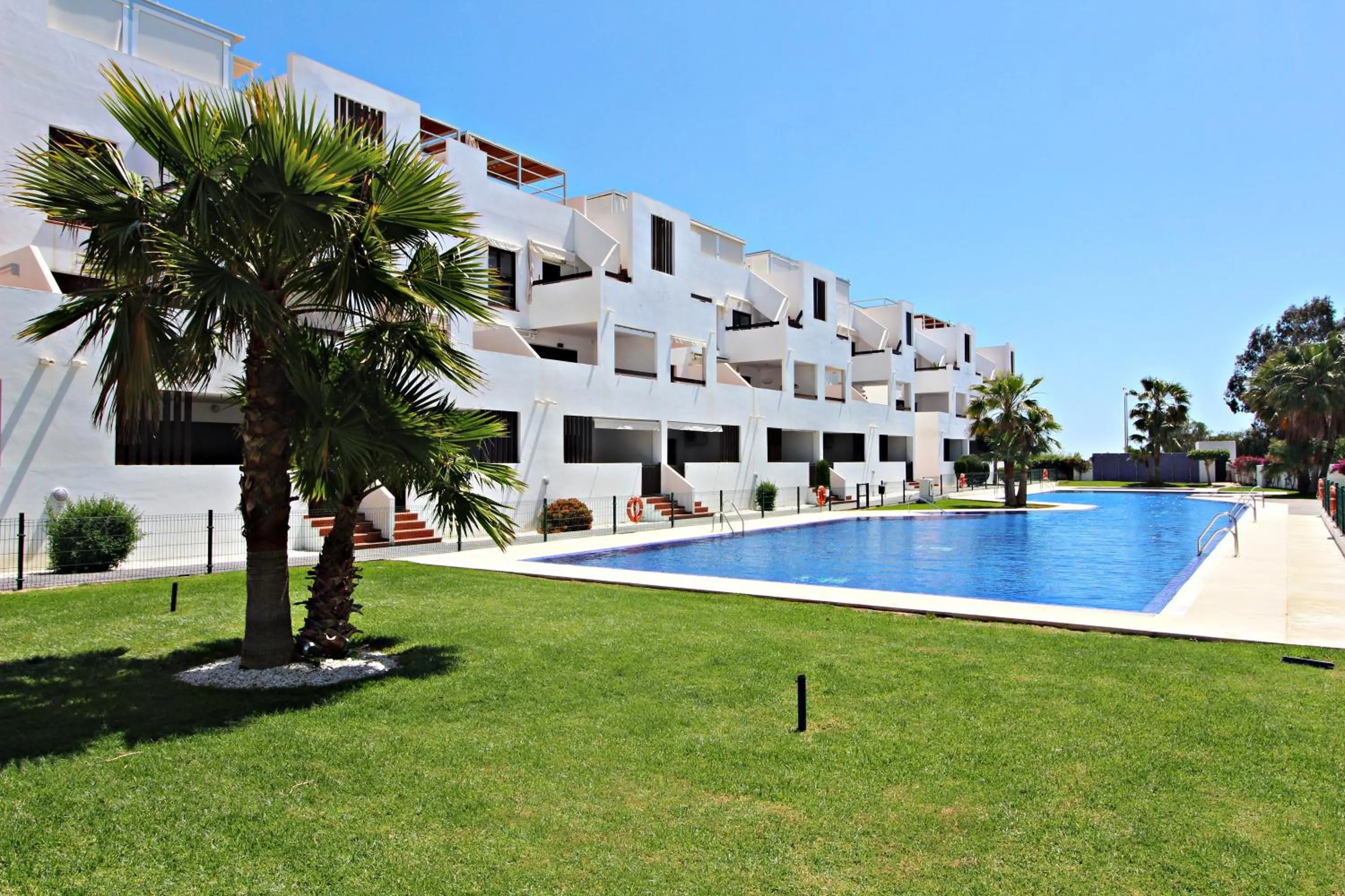 Swimming pool in Apartamentos Alborada III