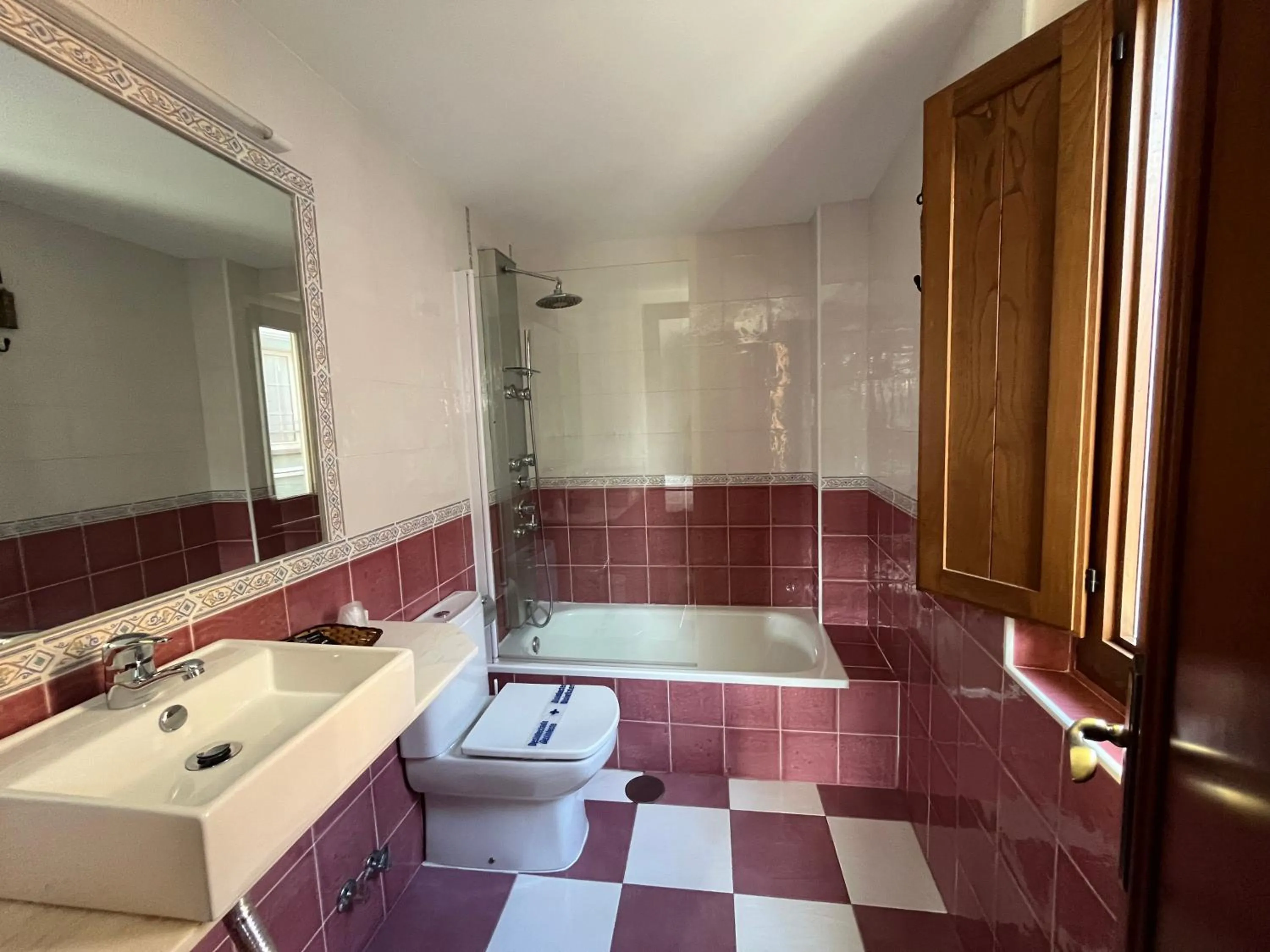 Shower in Hotel Cabo Ortegal