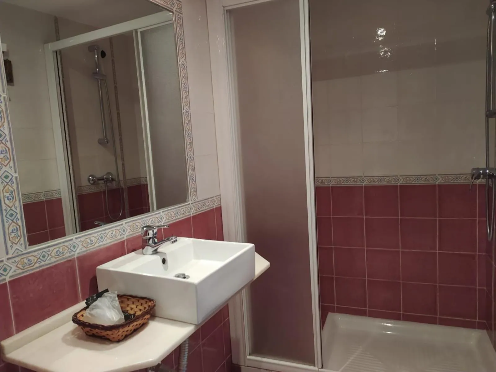 Shower in Hotel Cabo Ortegal