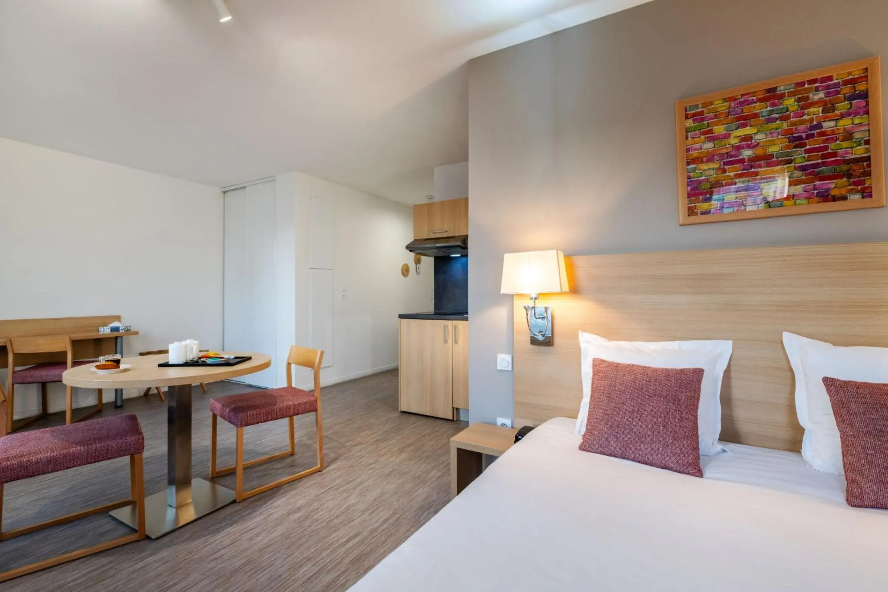 Bedroom, Bed in Appart'Hotel Odalys City - Nantes Cité des congrès Bedroom, Bed in Appart'Hotel Odalys City - Nantes Cité des congrès