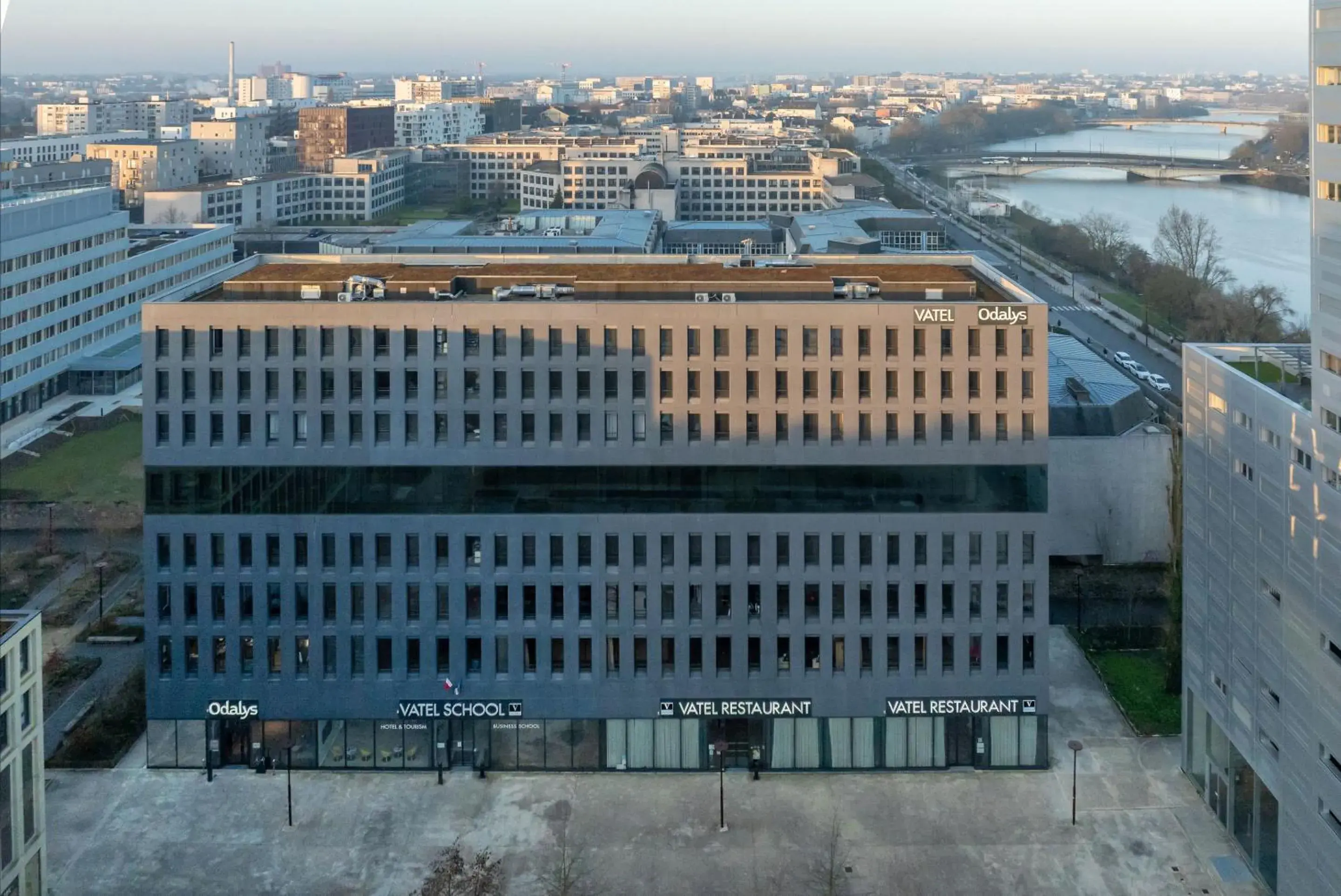 Property building in Appart'Hotel Odalys City - Nantes Cité des congrès Property building in Appart'Hotel Odalys City - Nantes Cité des congrès