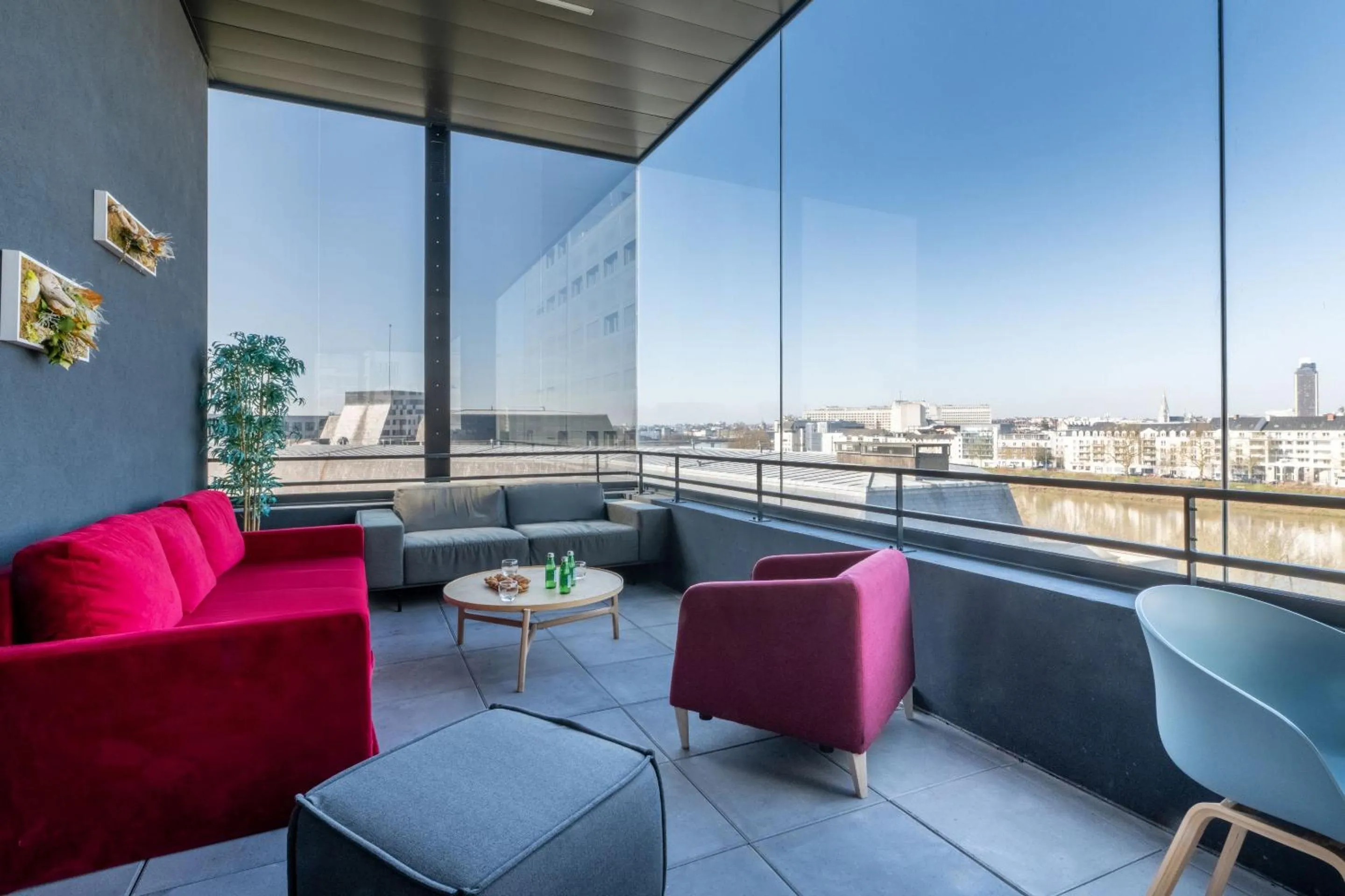 Meeting/conference room in Appart'Hotel Odalys City - Nantes Cité des congrès