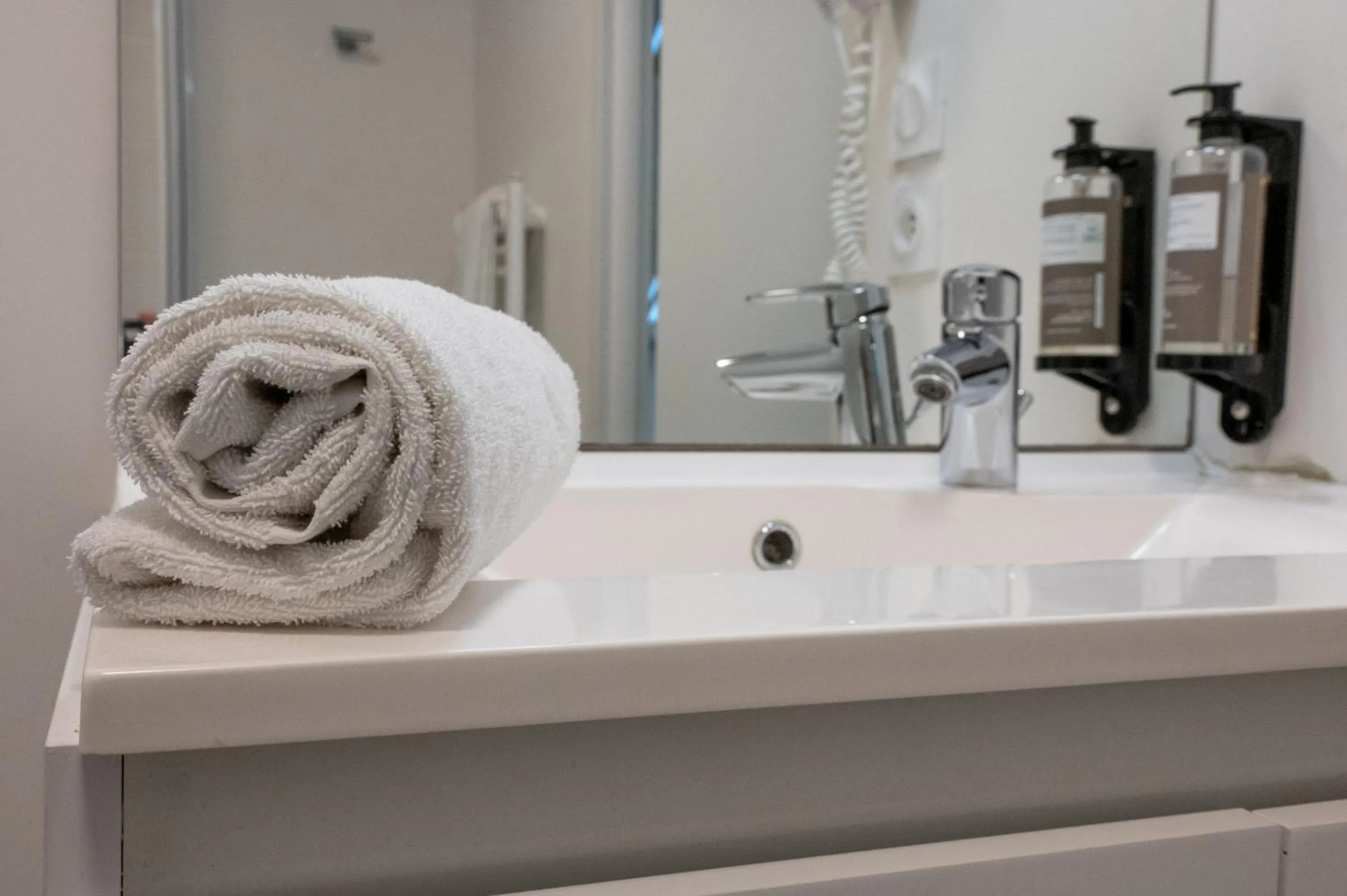 Bathroom in Appart'Hotel Odalys City - Nantes Cité des congrès