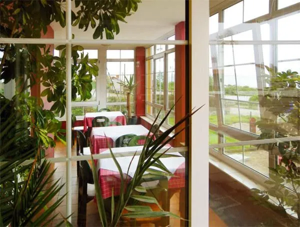 Restaurant/places to eat in Hotel Restaurante el Fornon