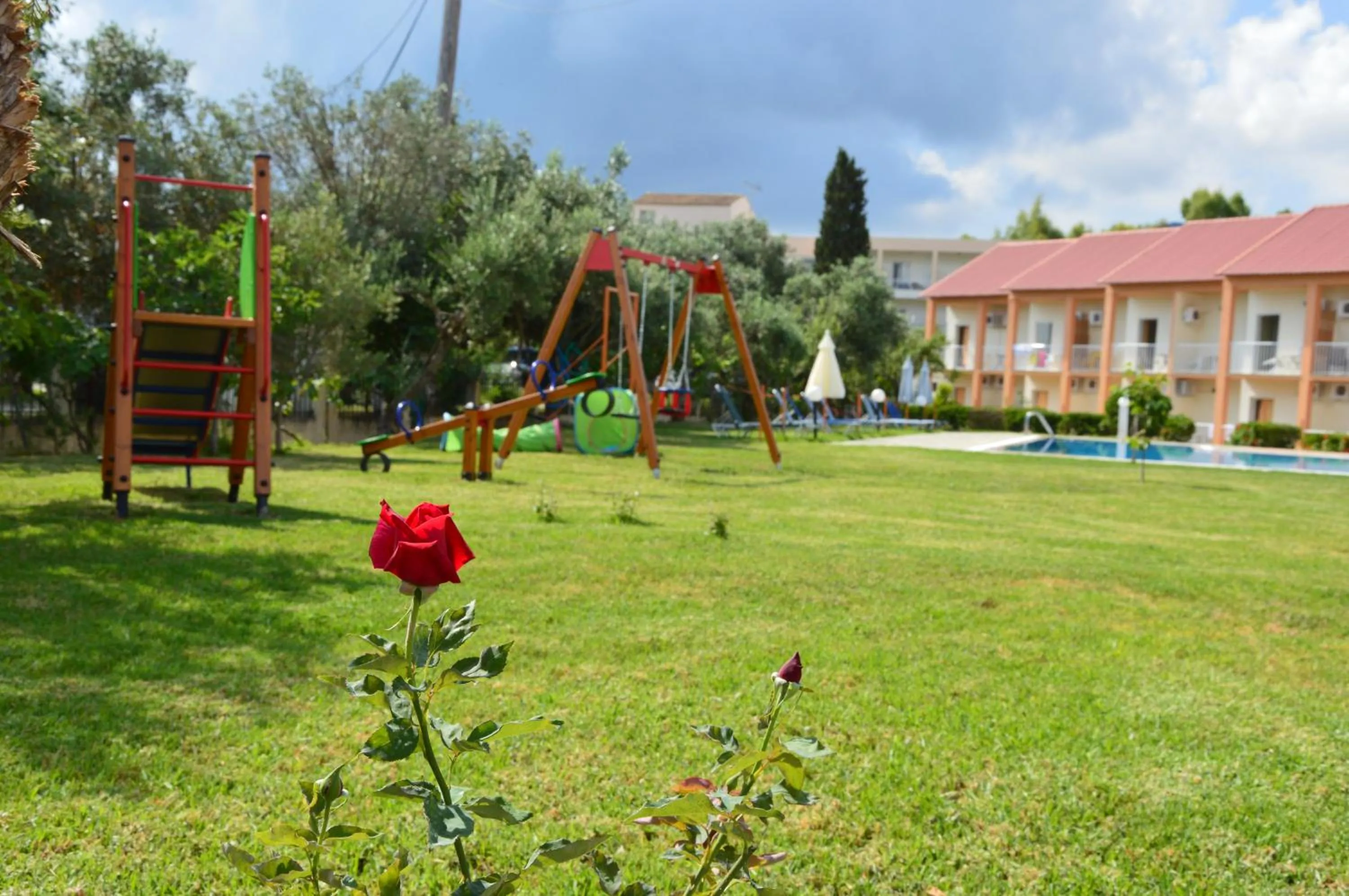 Aggelos Family Hotel