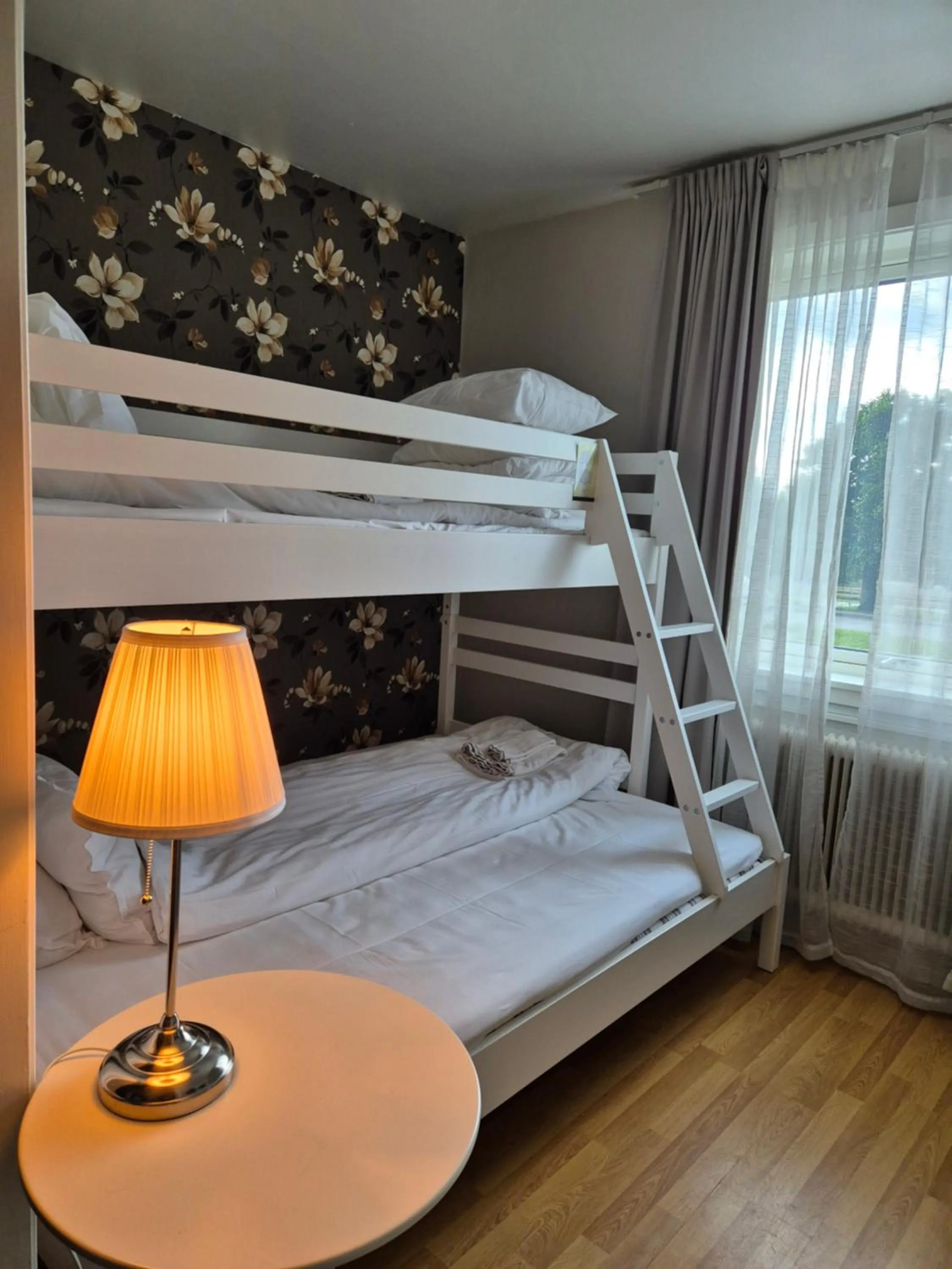 Bed in Smålandsstenar hotell