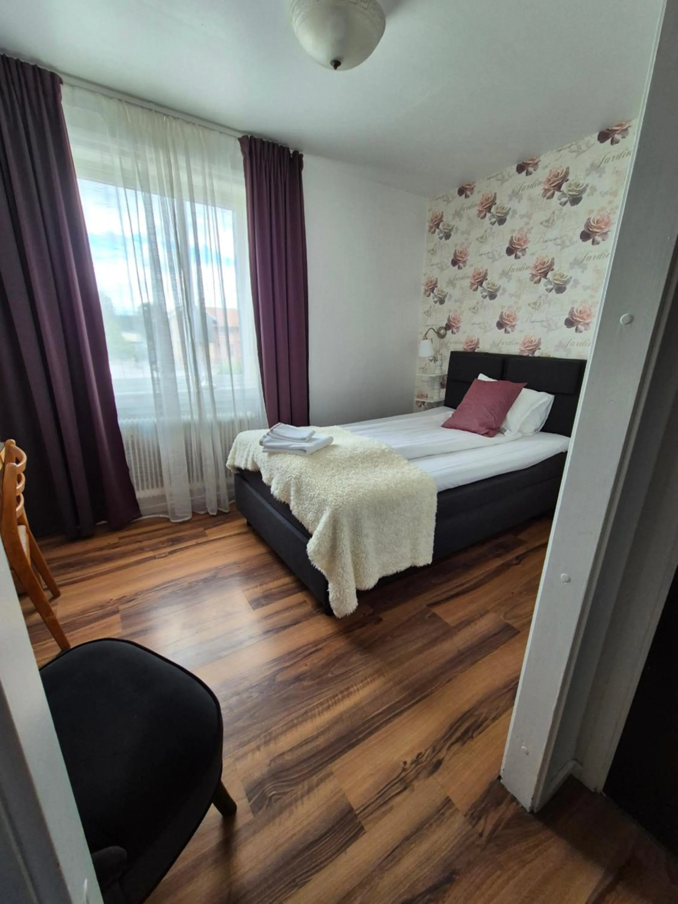 Bed in Smålandsstenar hotell