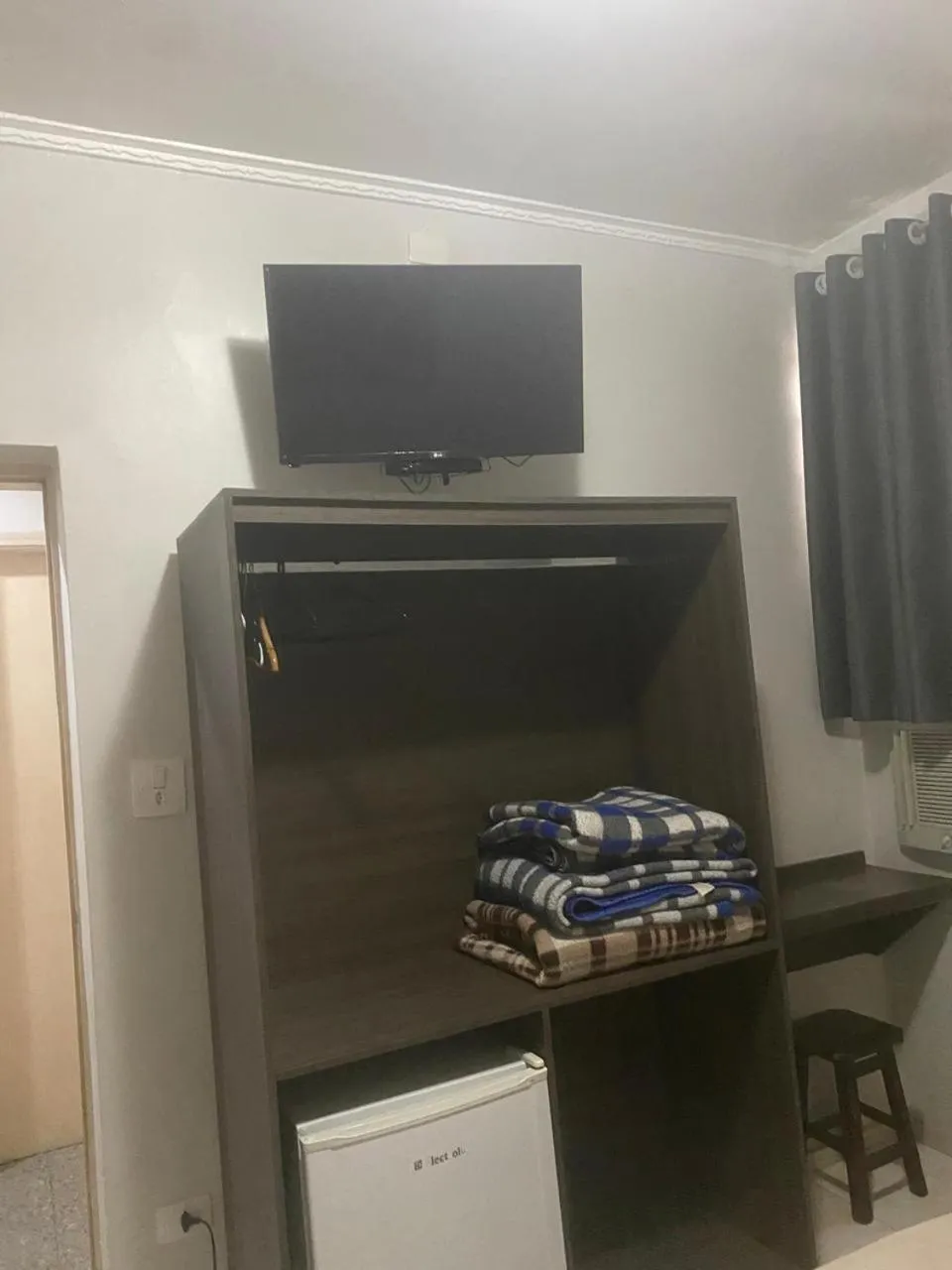 Bed in Center Plaza Hotel