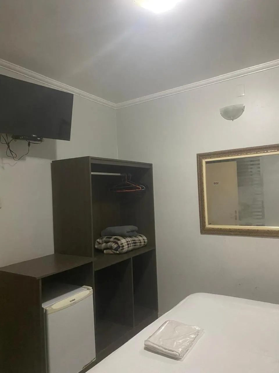 TV and multimedia, Bed in Center Plaza Hotel