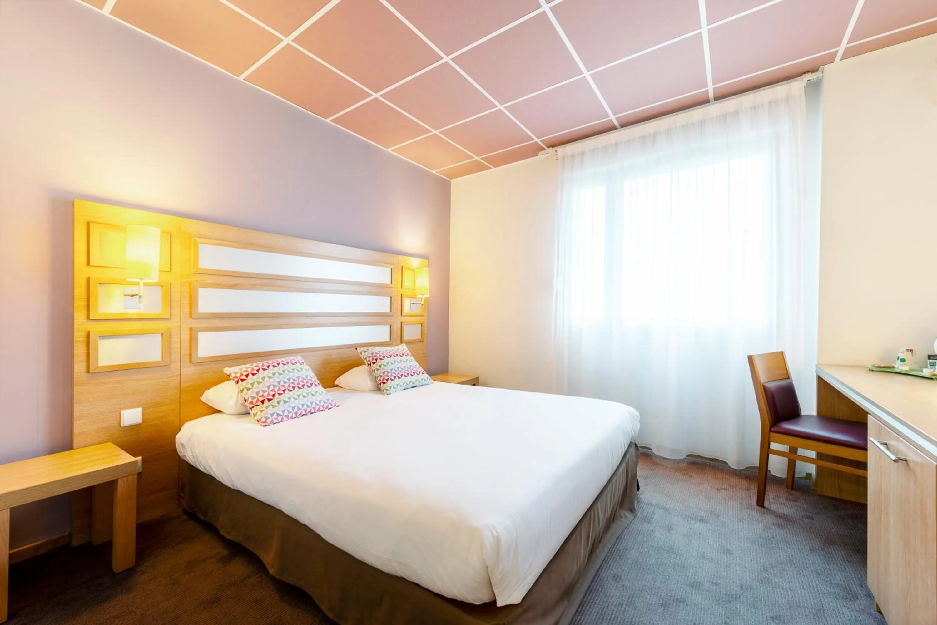 Photo of the whole room, Bed in Campanile Metz Nord - Talange