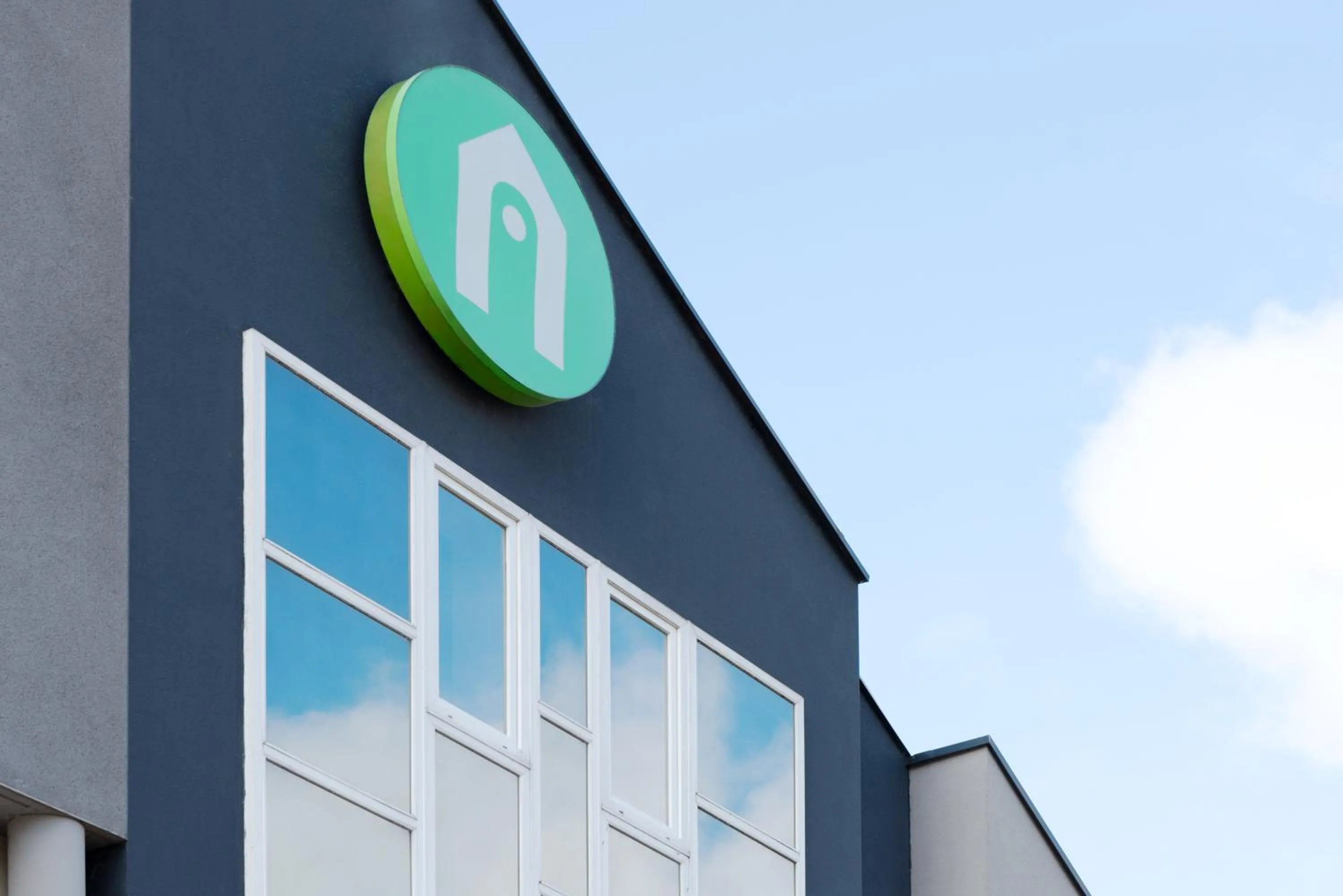 Property logo or sign in Campanile Metz Nord - Talange