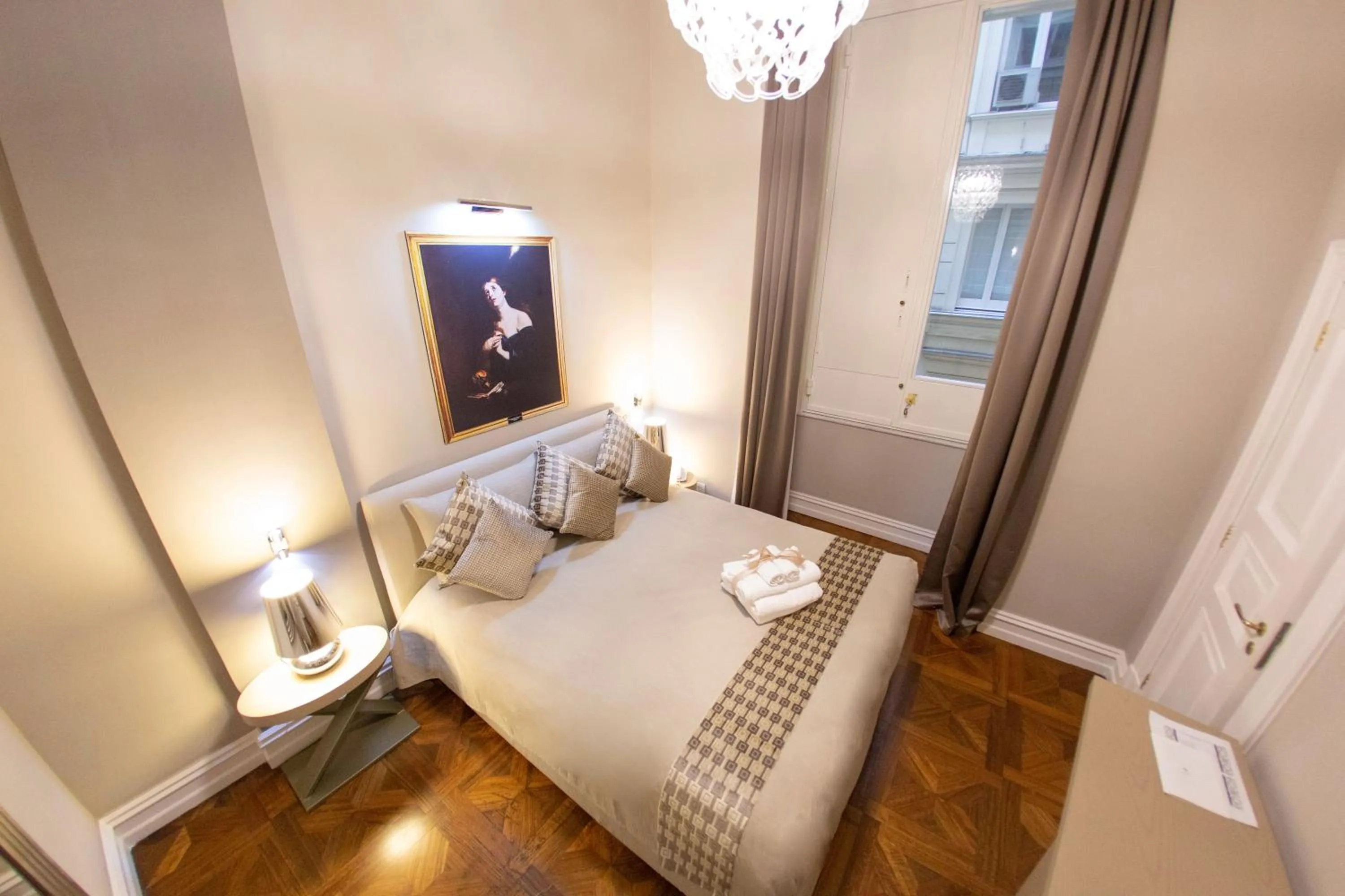 Bed in Leone Camere D'autore - CHIAIA