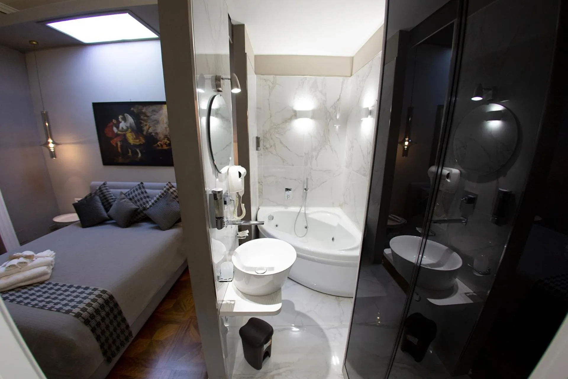 Bed in Leone Camere D'autore - CHIAIA