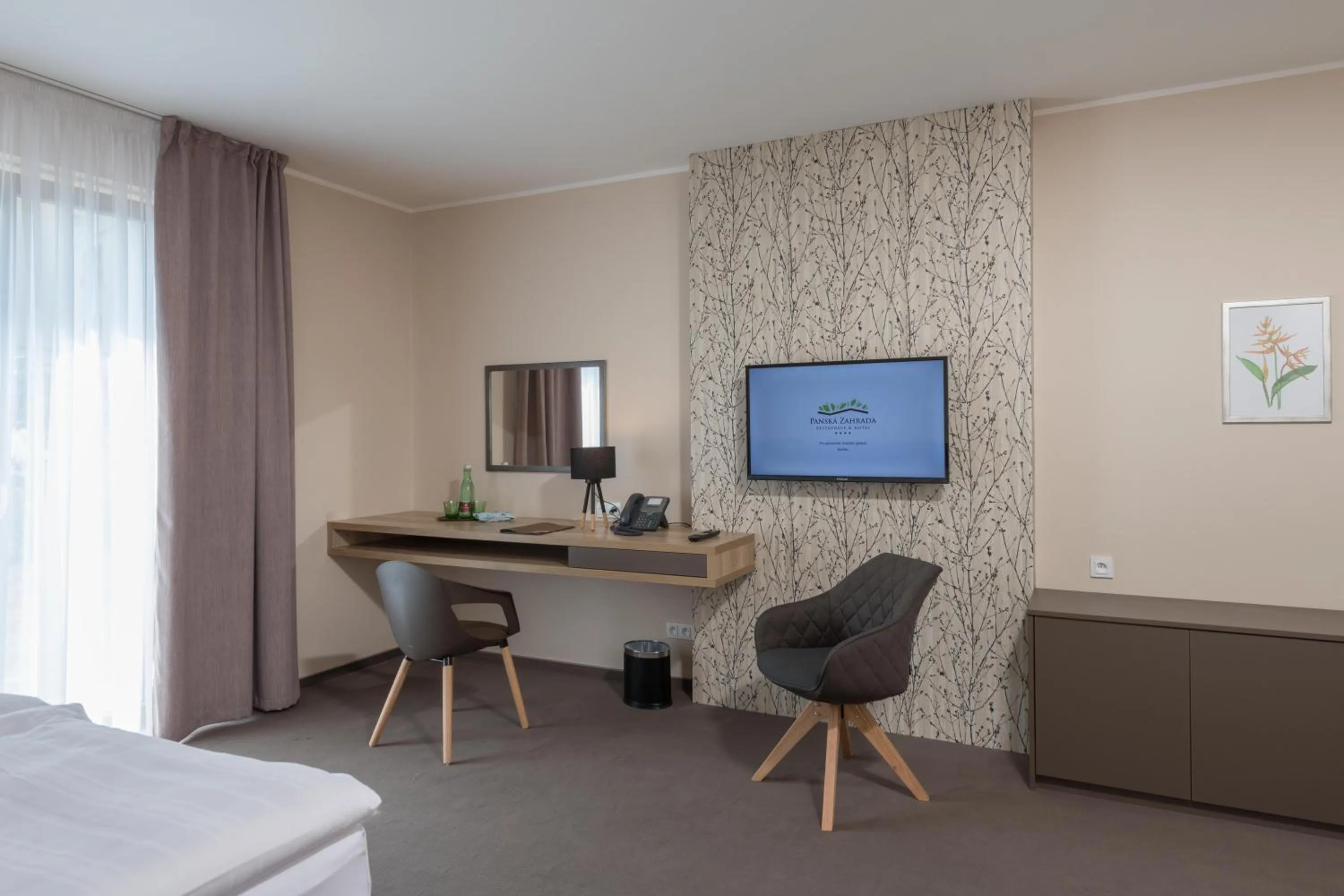 TV and multimedia, Bed in Hotel Panská Zahrada