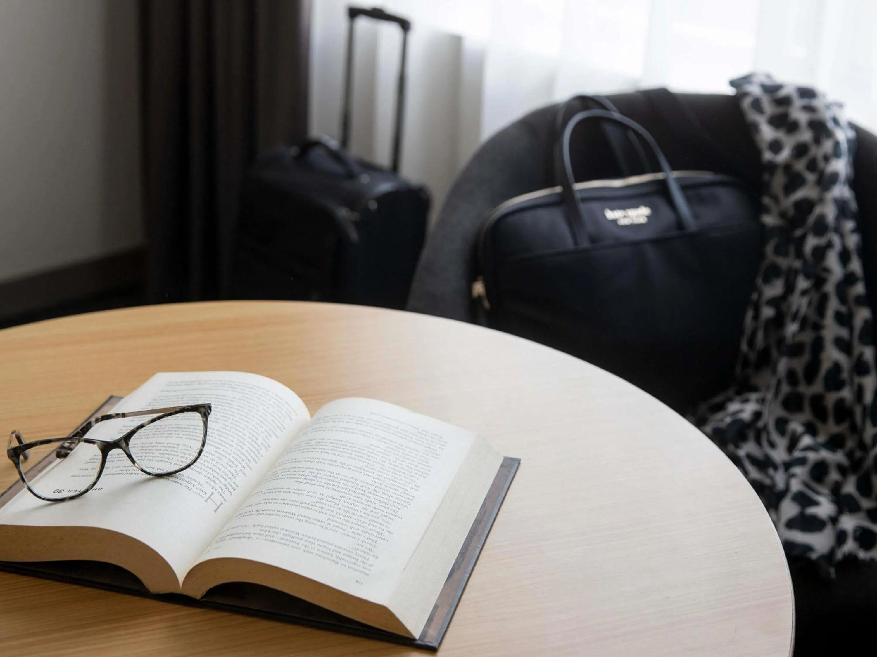 Bedroom in Mercure Sydney Manly Warringah