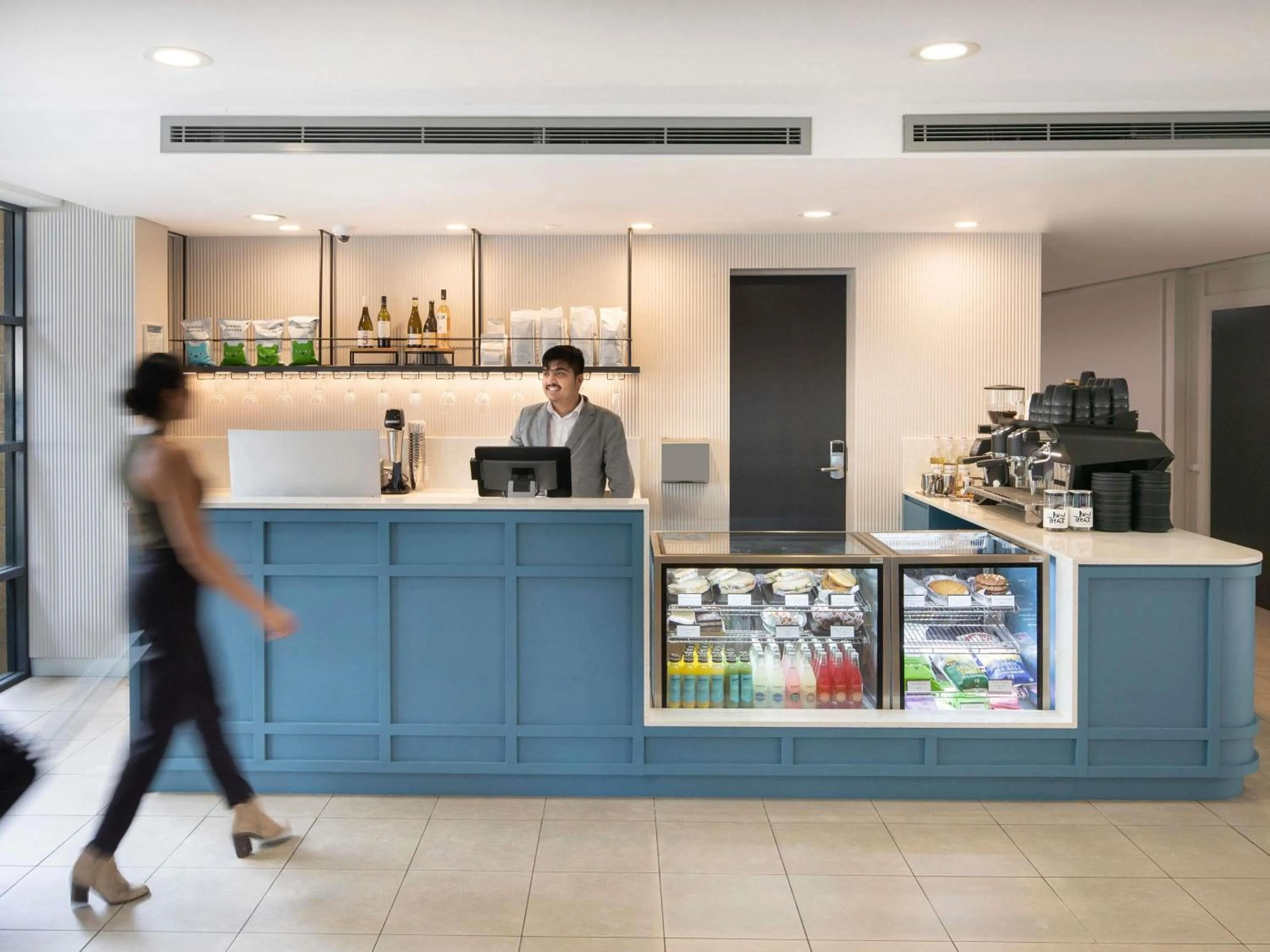 Restaurant/places to eat in Mercure Sydney Manly Warringah