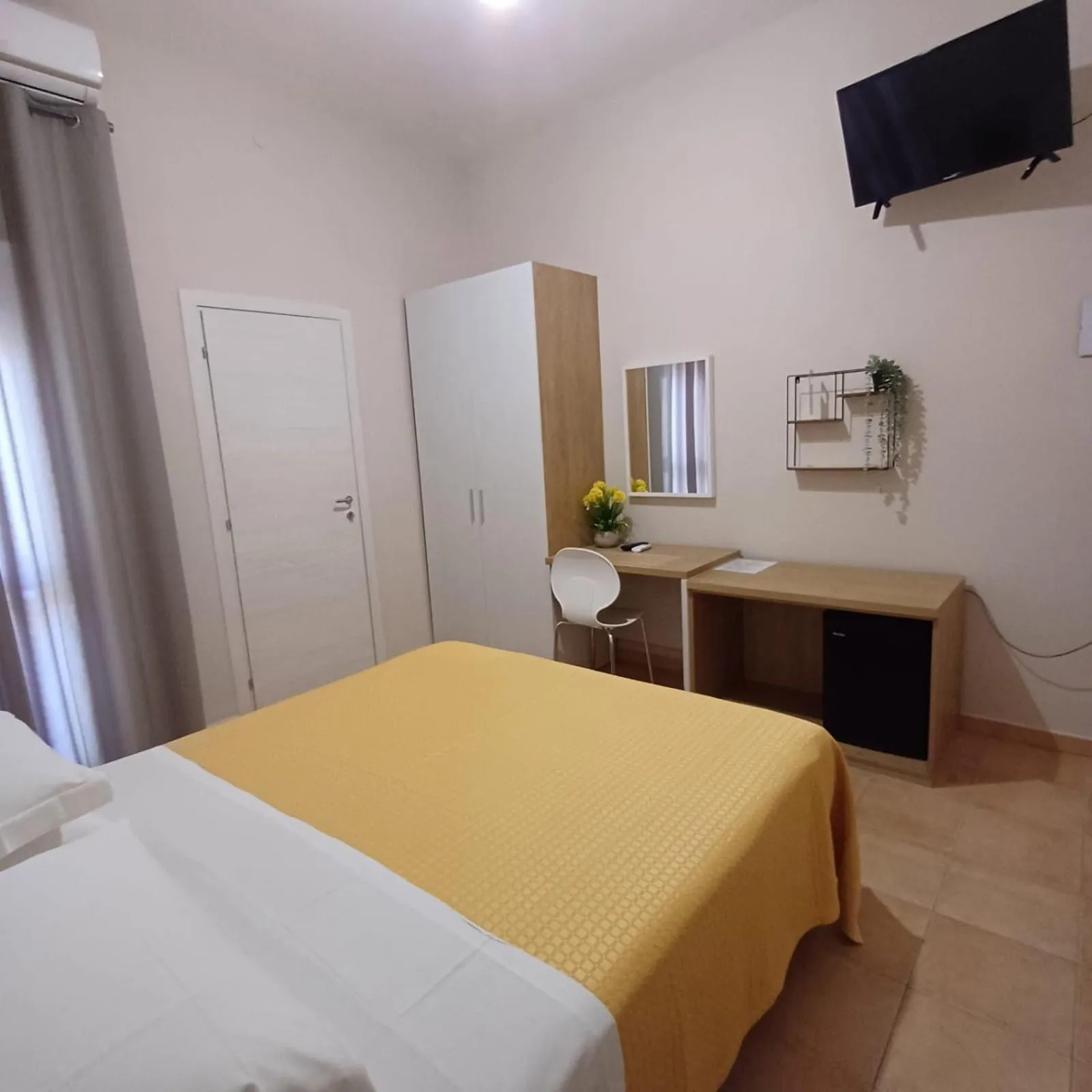 Bed in Hotel Costa D'Oro