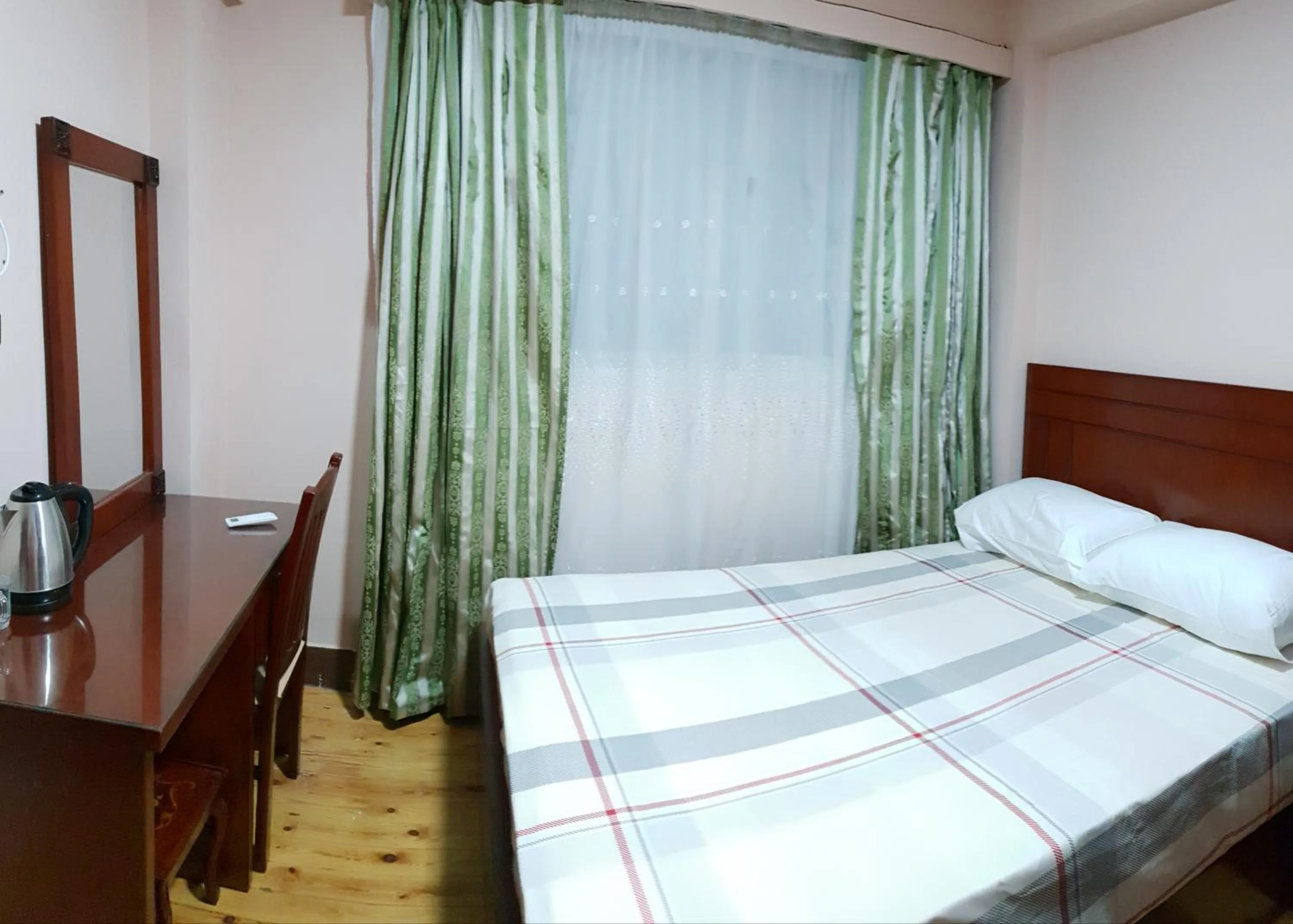 Bed in Caesar House