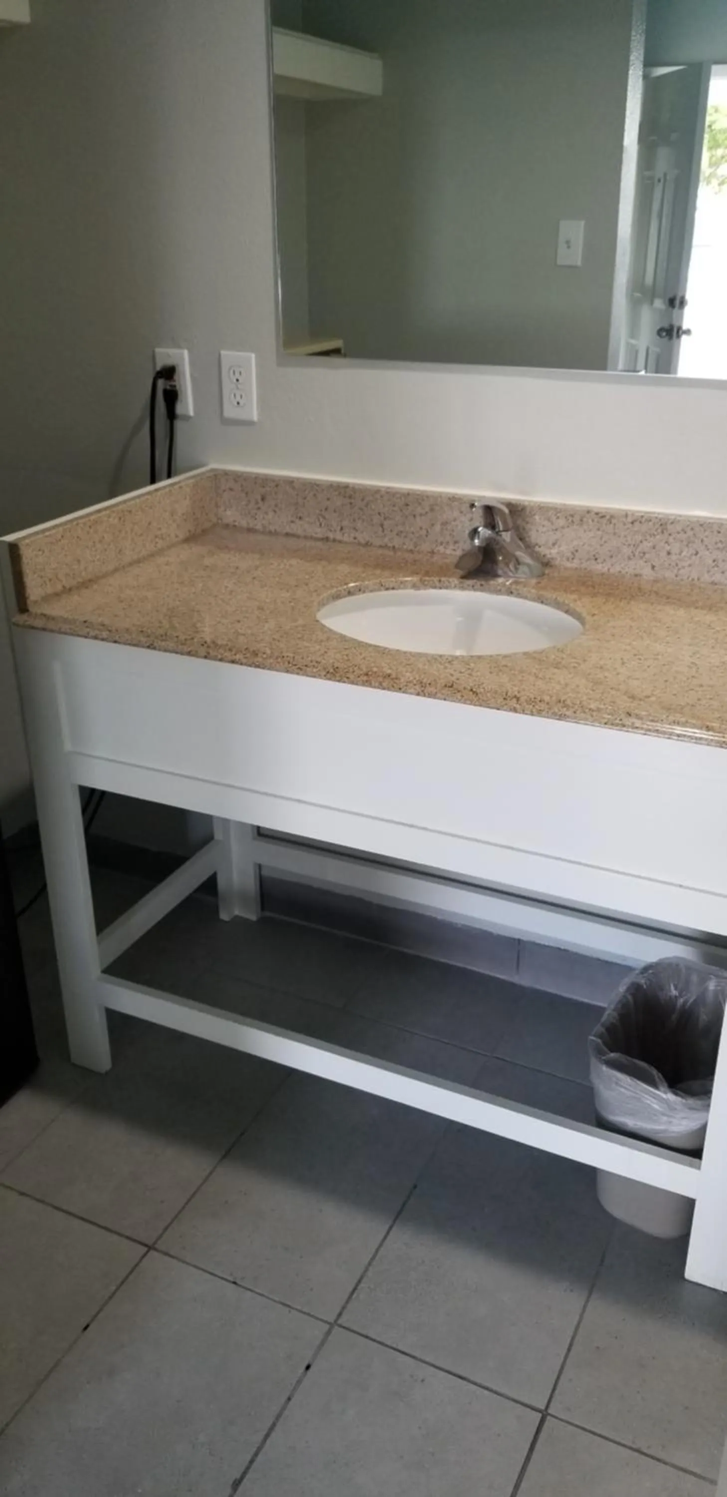 Bathroom in Maxim III Motel