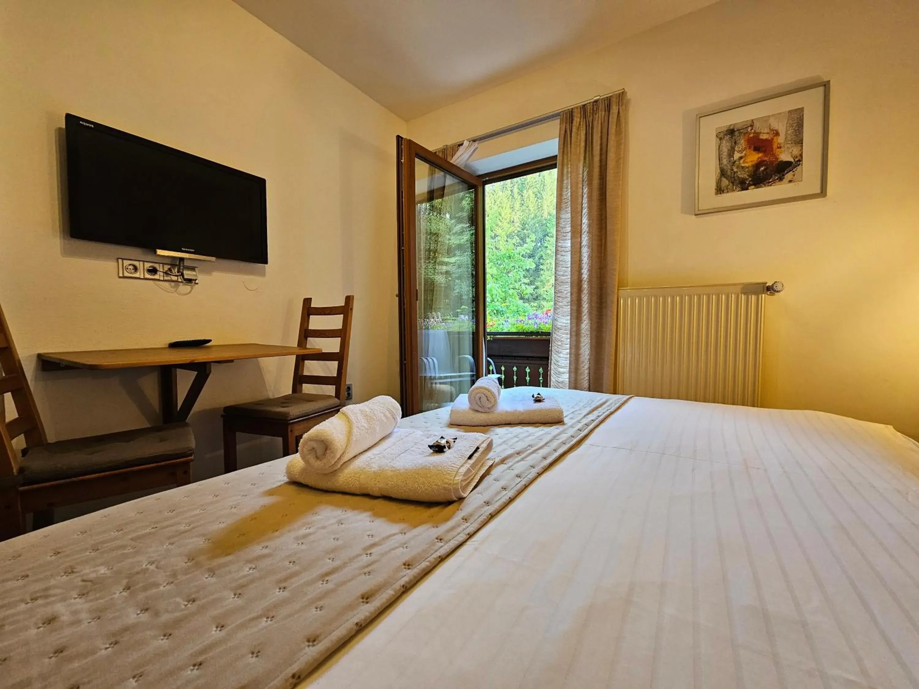 Studio with Balcony (2 Adults) in Ski&Bike Nassfeld Apartments Studio with Balcony (2 Adults) in Ski&Bike Nassfeld Apartments