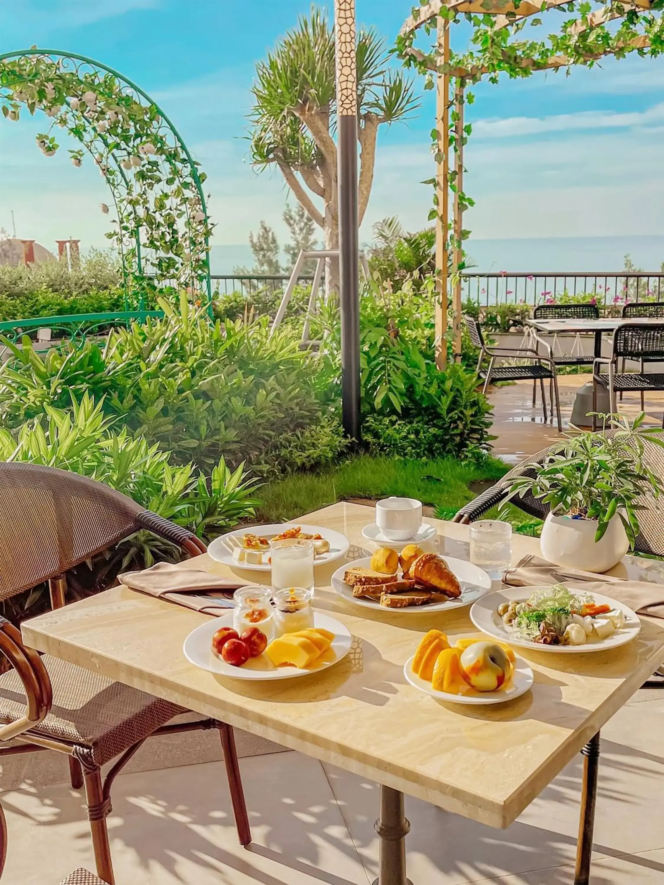 Breakfast in Vias Hotel Vung Tau - Transportation Included Breakfast in Vias Hotel Vung Tau - Transportation Included