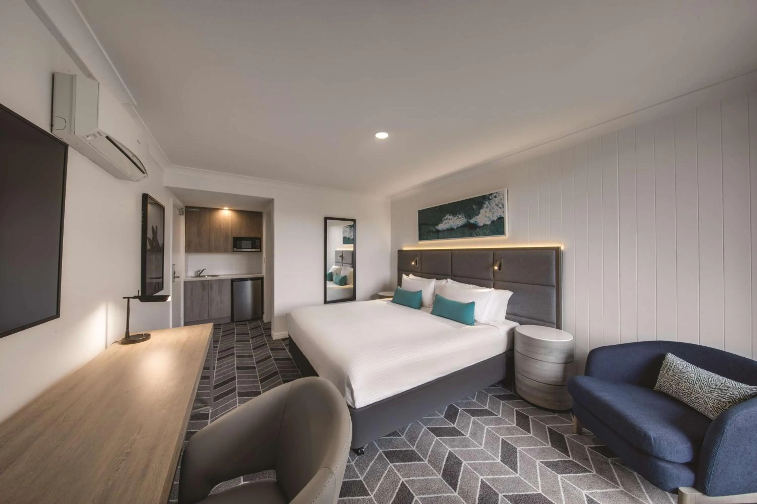 Bedroom, Bed in Adina Apartment Hotel Coogee Sydney