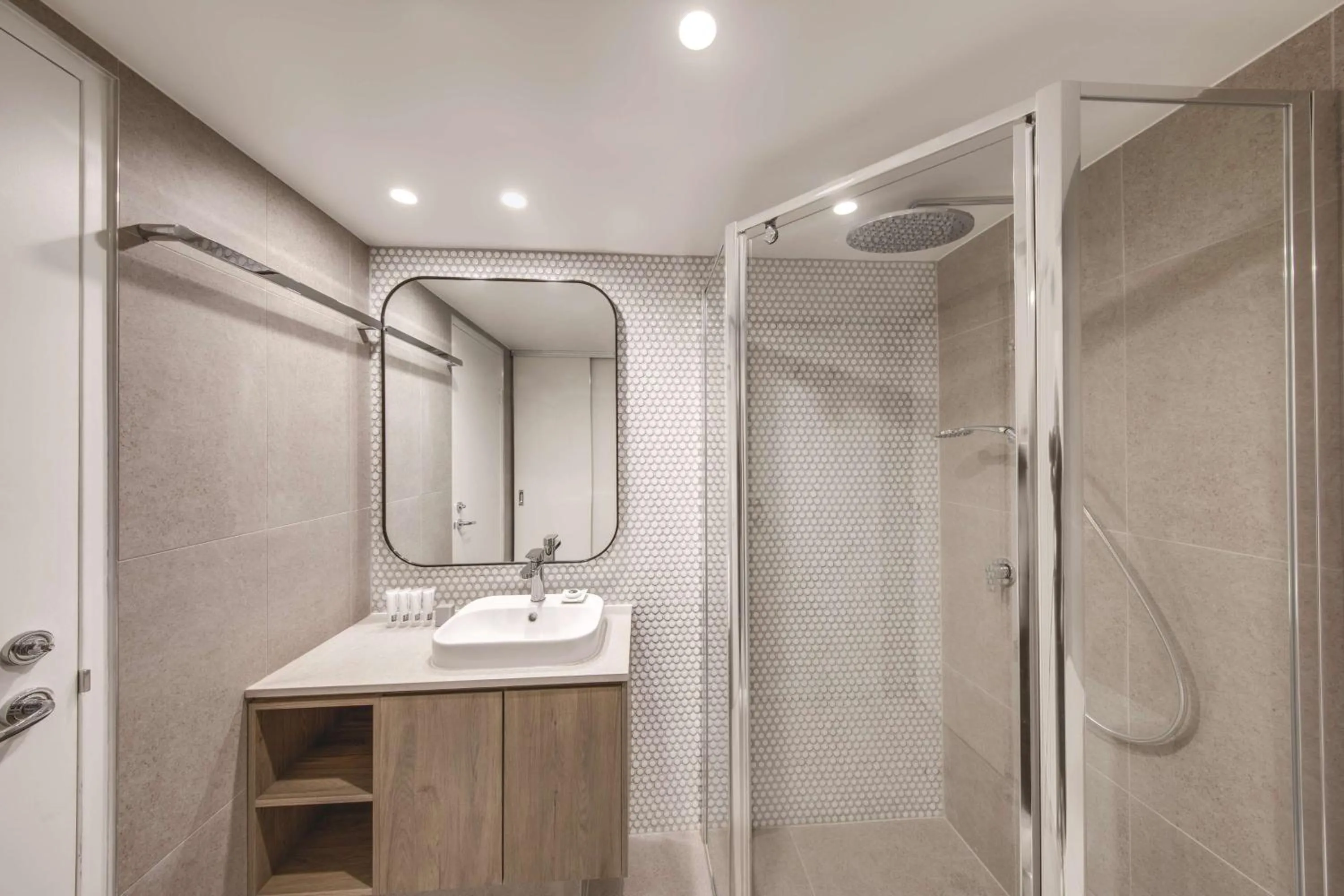 Bathroom in Adina Apartment Hotel Coogee Sydney