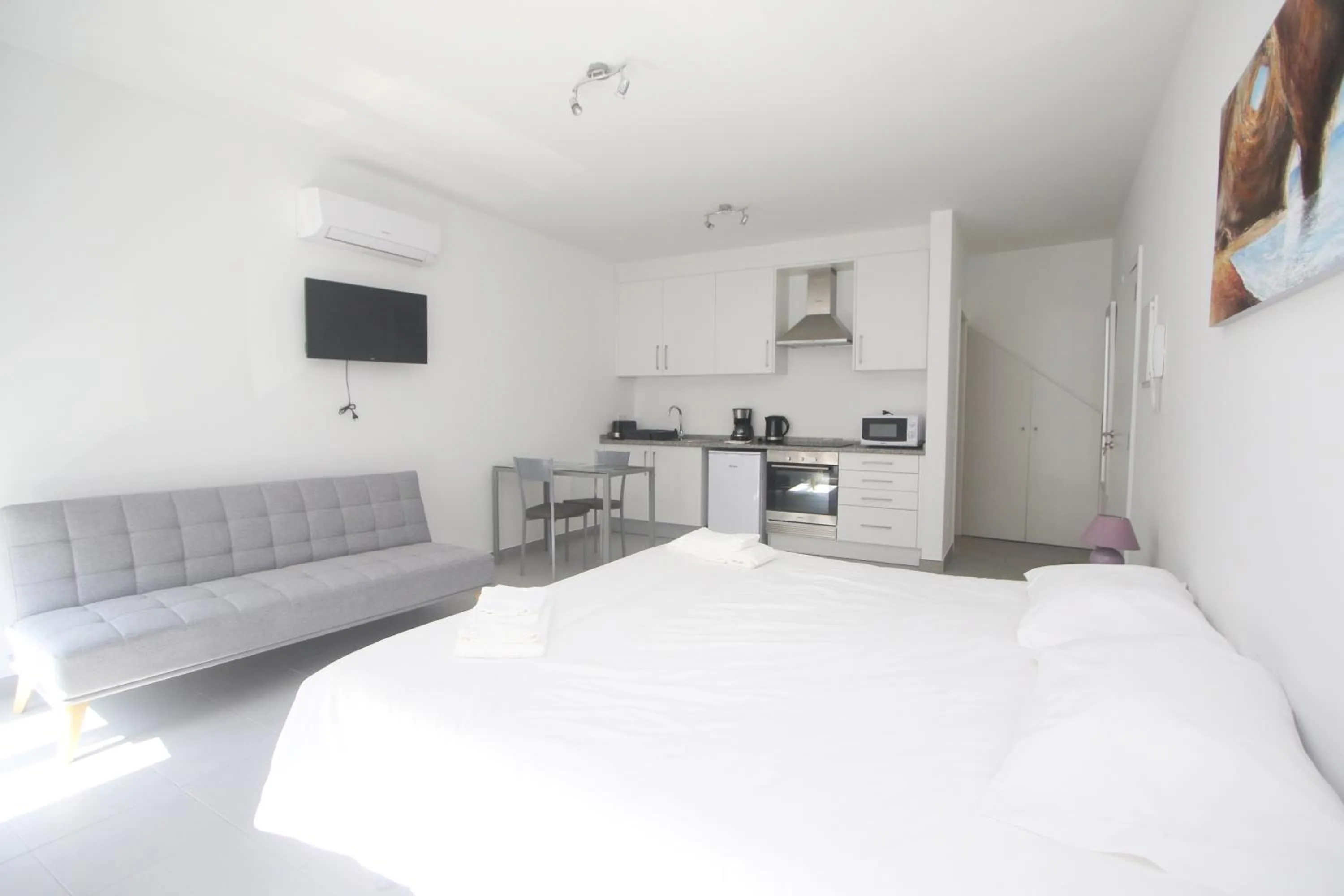 Bedroom, Bed in Guest House Lovely Swan