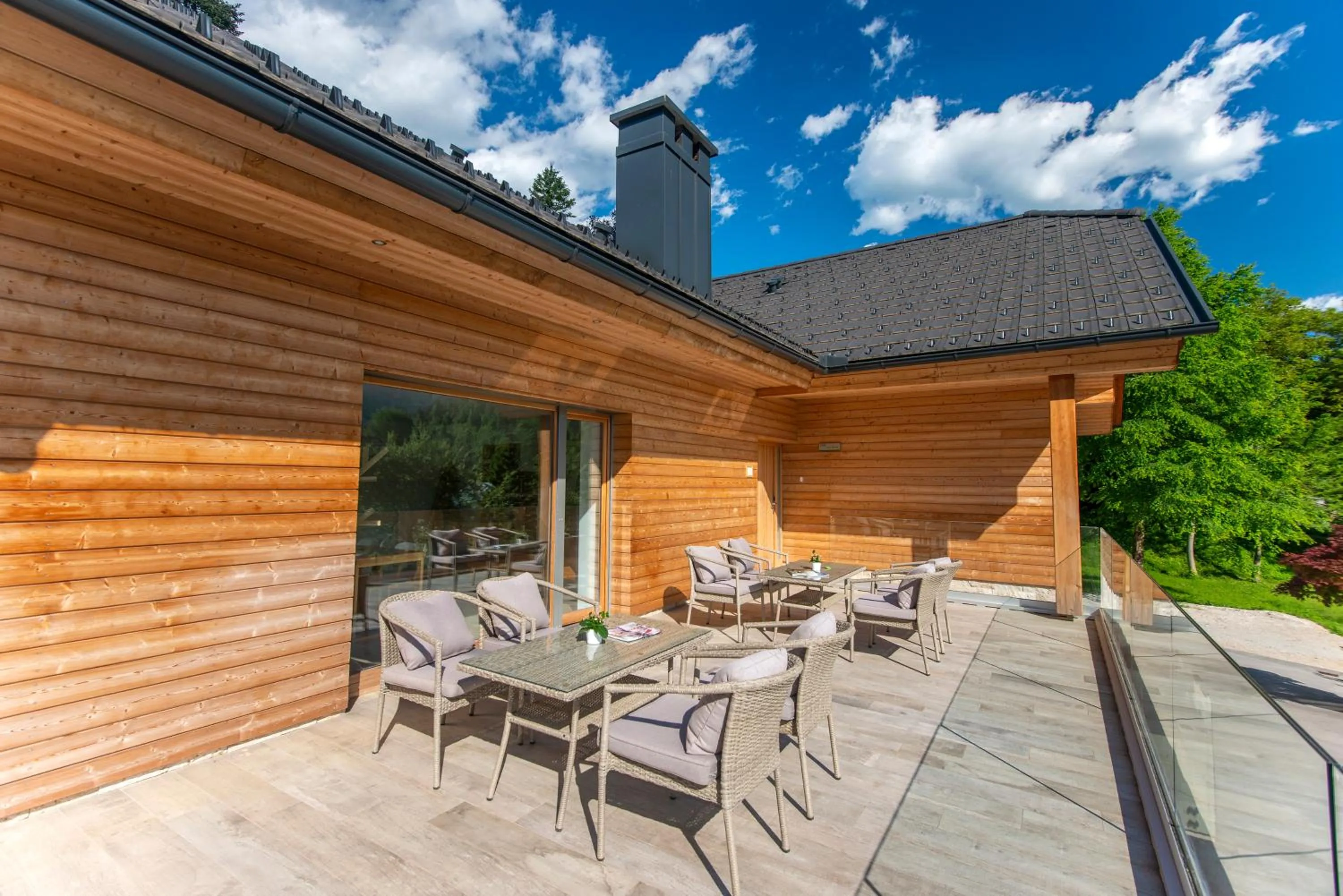 Property building in Vila Alpina