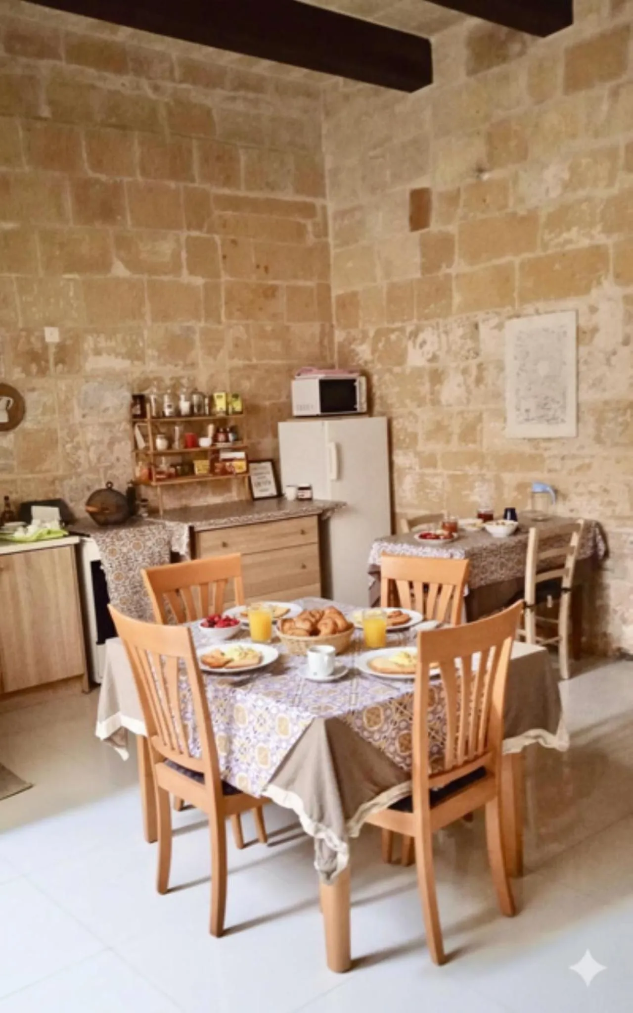 Coffee/tea facilities in St George of Lydda B&B