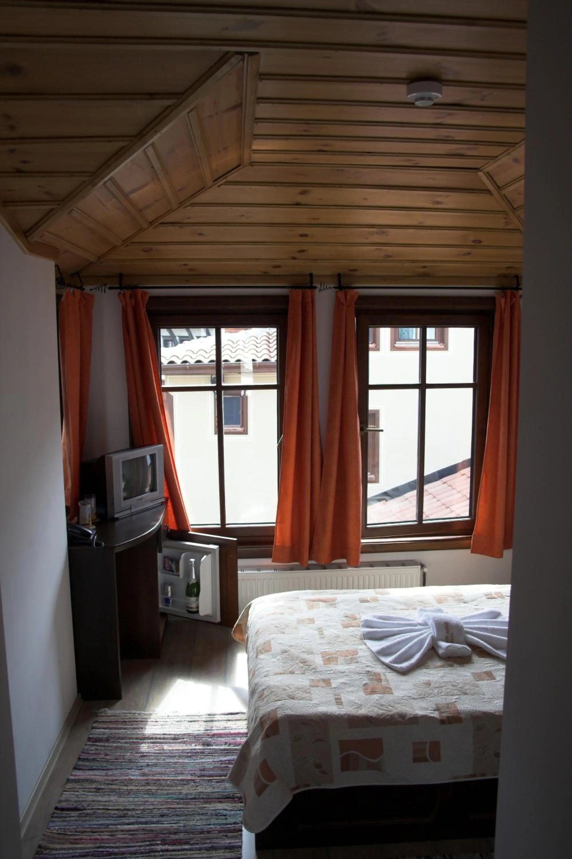 Day, Bed in Hotel Old Times