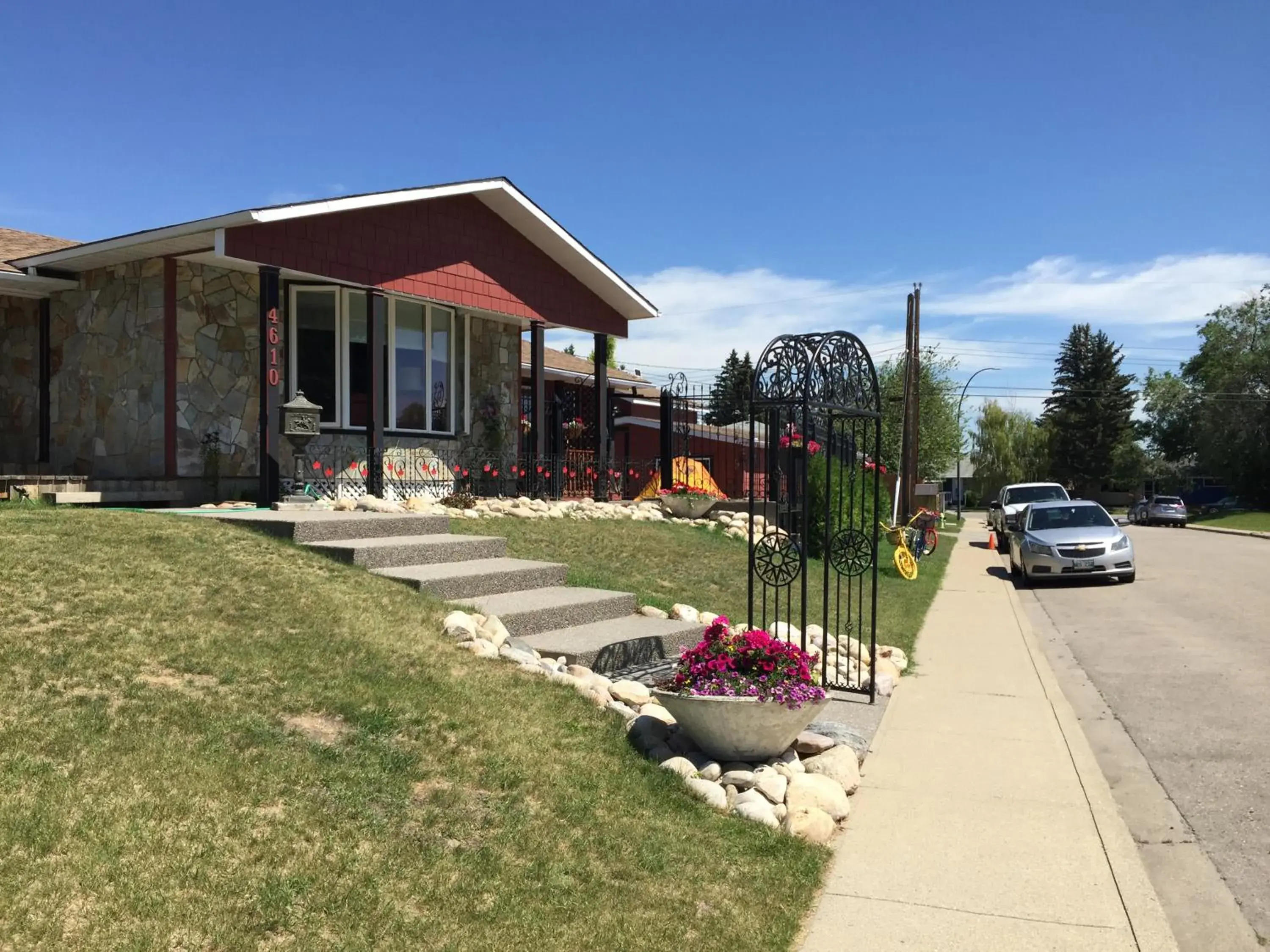 The Calgary Hub hostel style Home The Calgary Hub hostel style Home