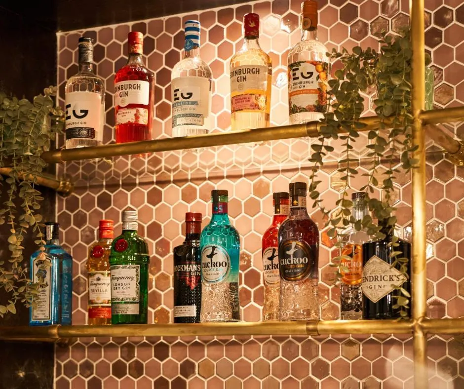 Lounge or bar in Shaw Hill Hotel Golf And Country Club