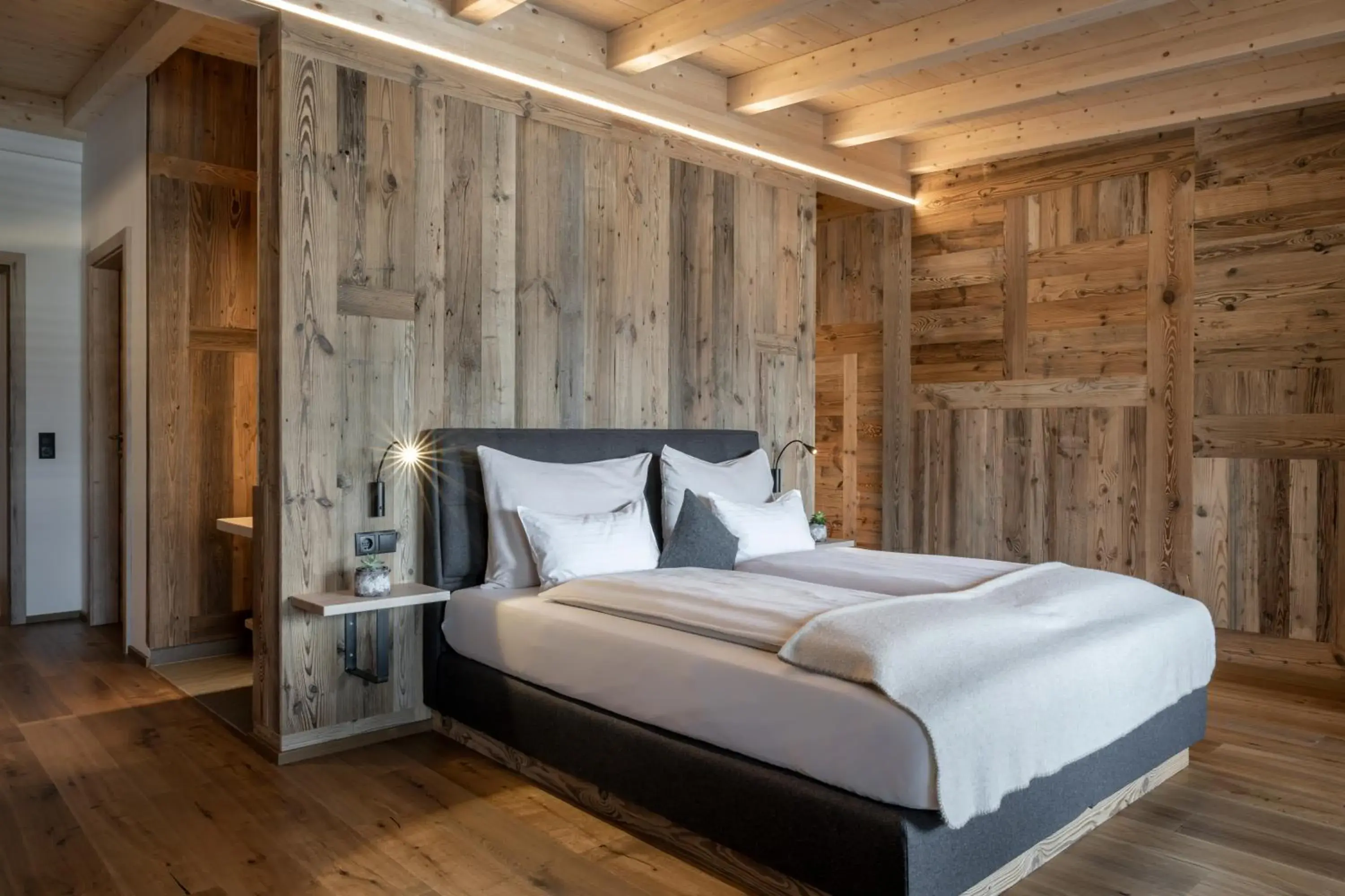 Deluxe Double Room with Extra Bed - single occupancy in almlust - hotel, apartments, chalets Deluxe Double Room with Extra Bed - single occupancy in almlust - hotel, apartments, chalets