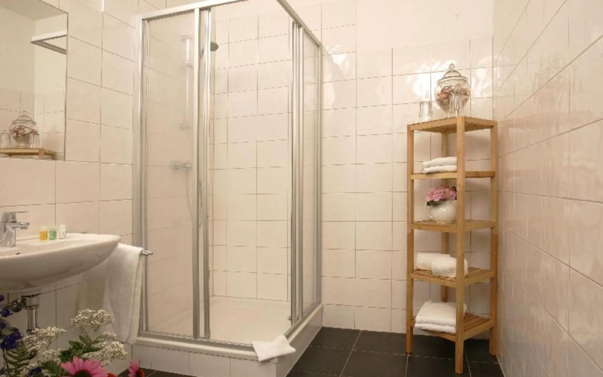 Shower in almlust - hotel, apartments, chalets