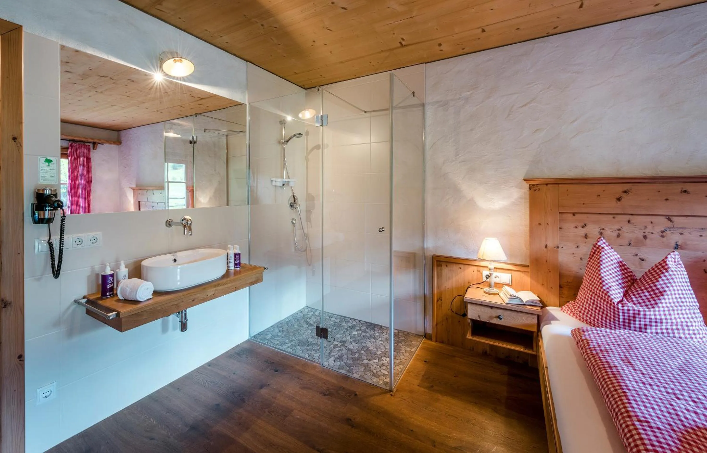 Shower, Bed in almlust - hotel, apartments, chalets