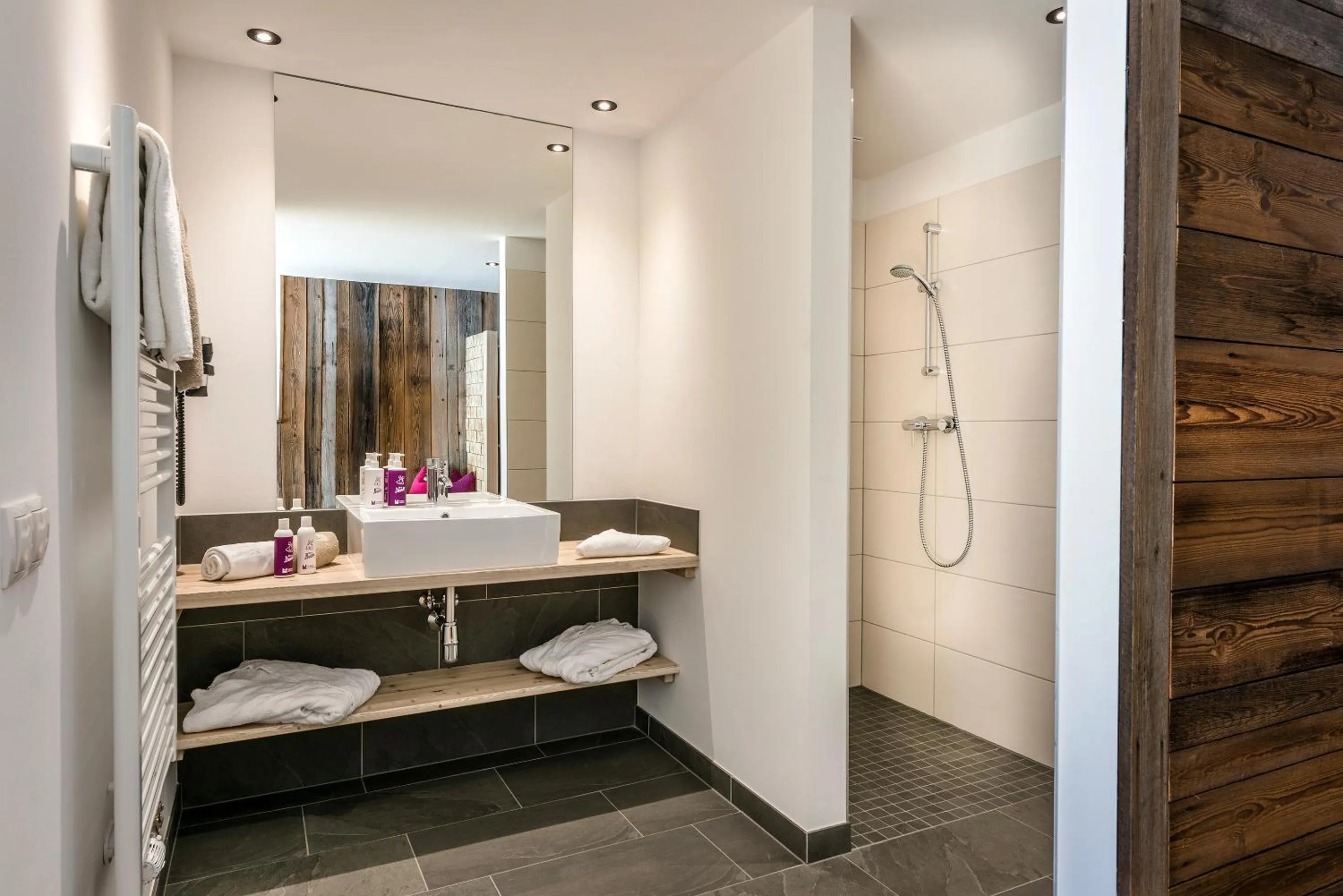 Shower in almlust - hotel, apartments, chalets