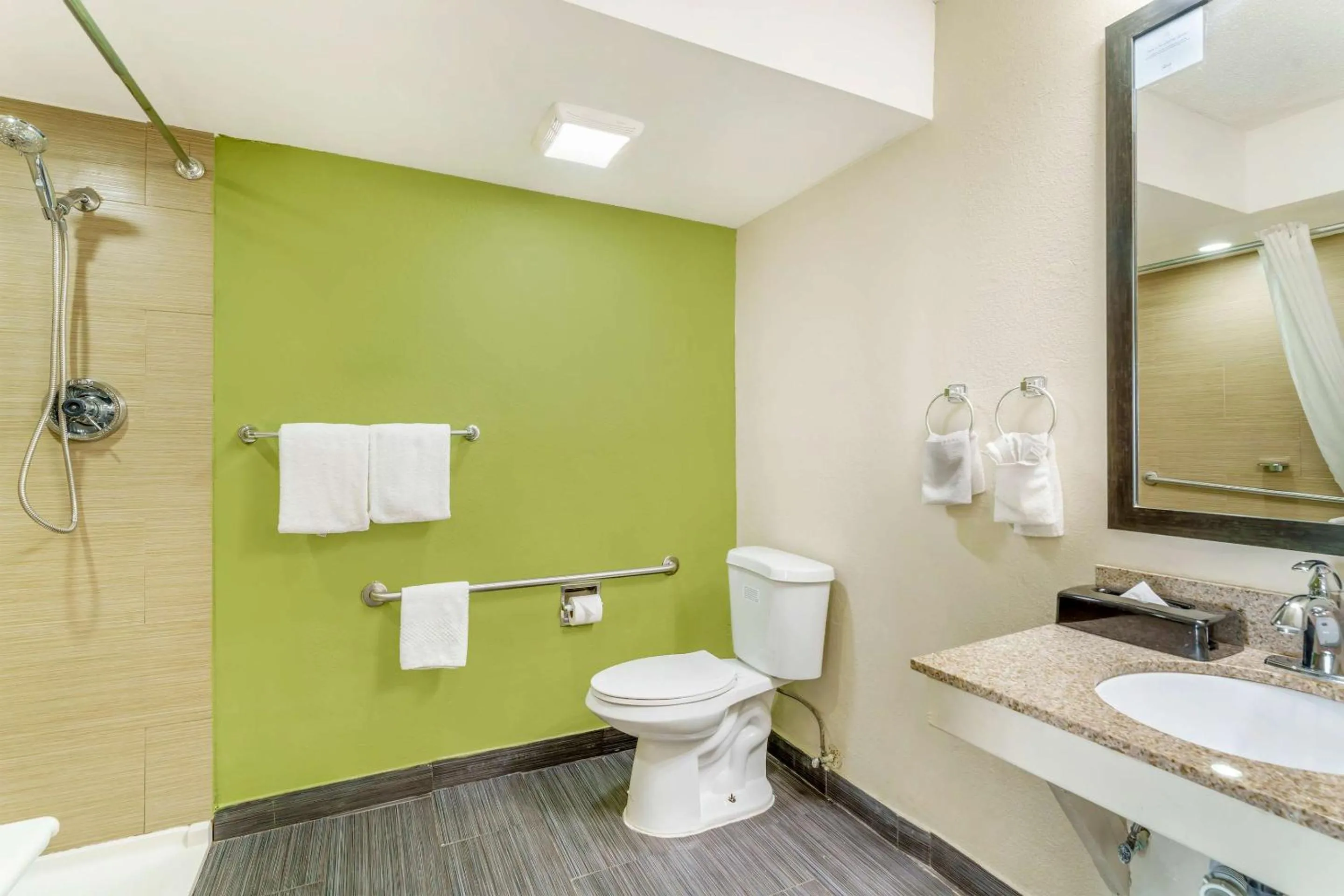 Bedroom in Sleep Inn Hickory South