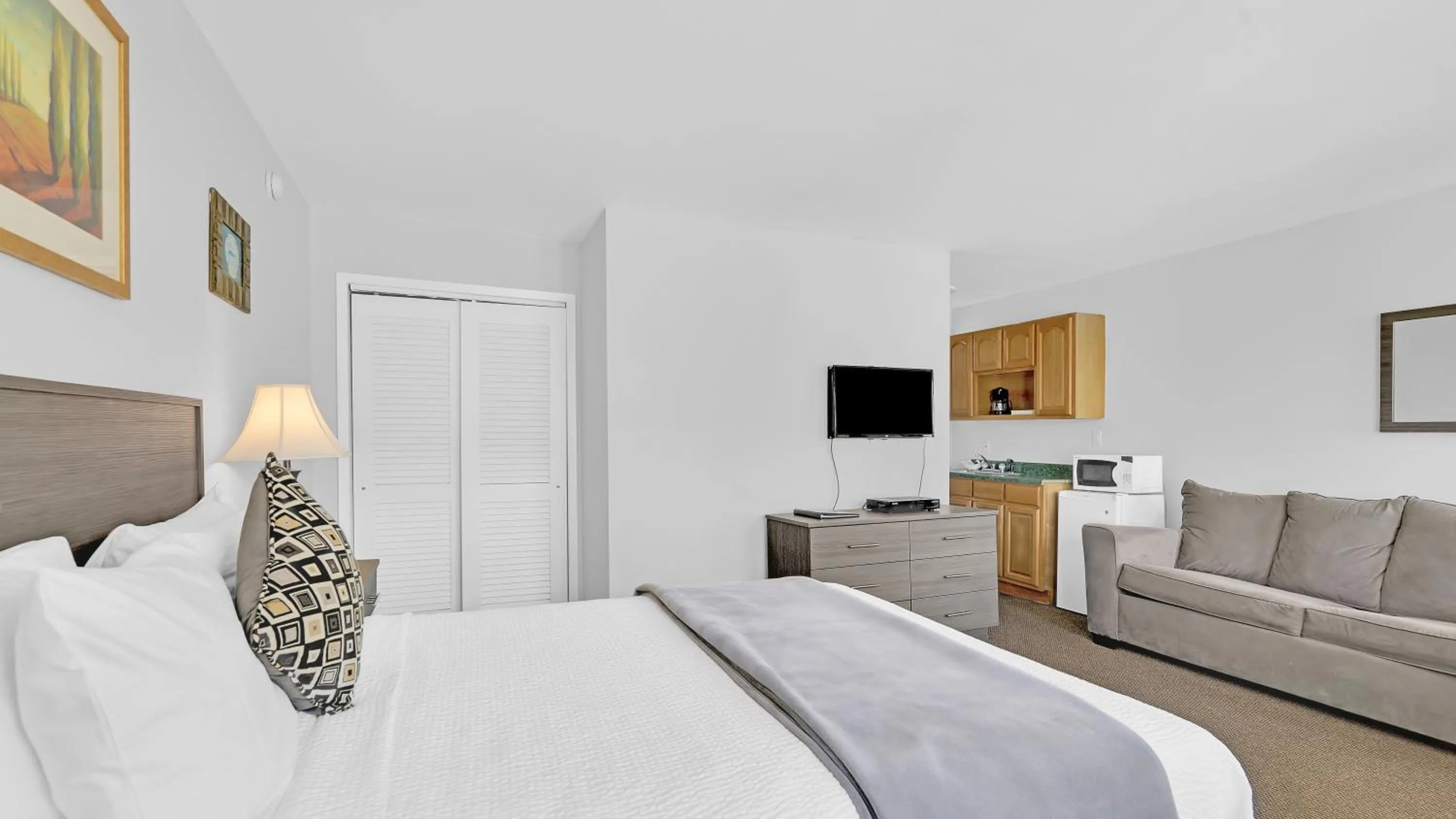 A Wave Inn - Montauk