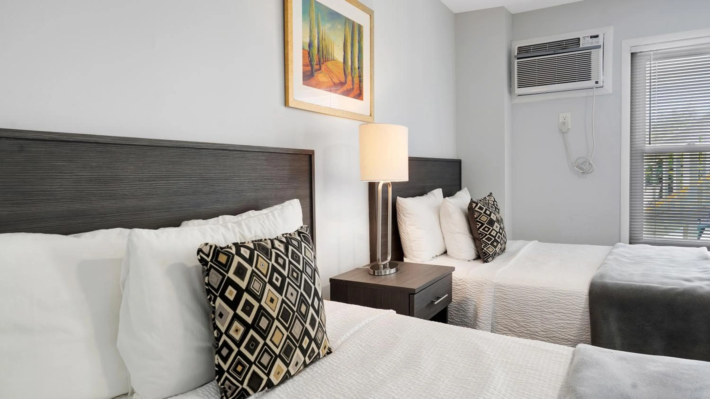 A Wave Inn - Montauk