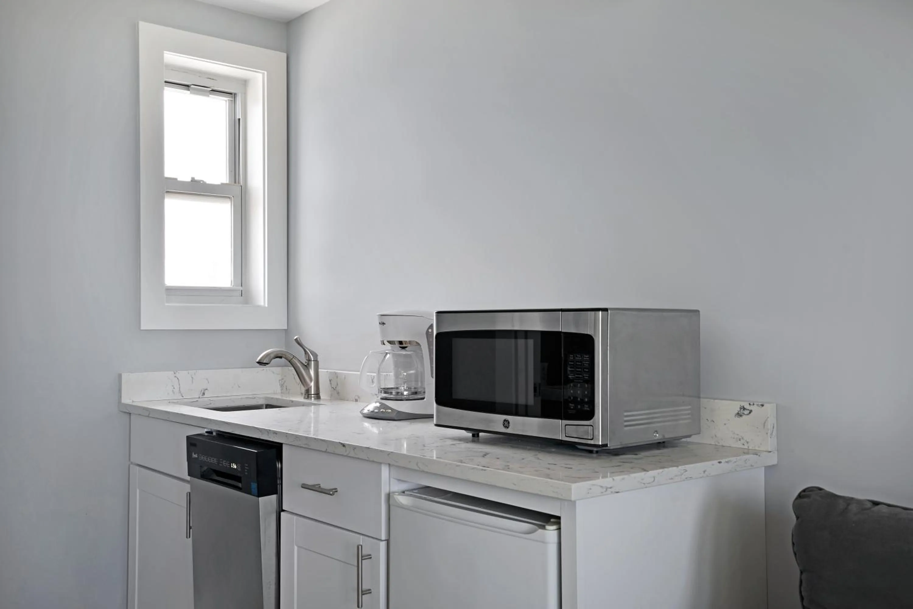 A Wave Inn - Montauk