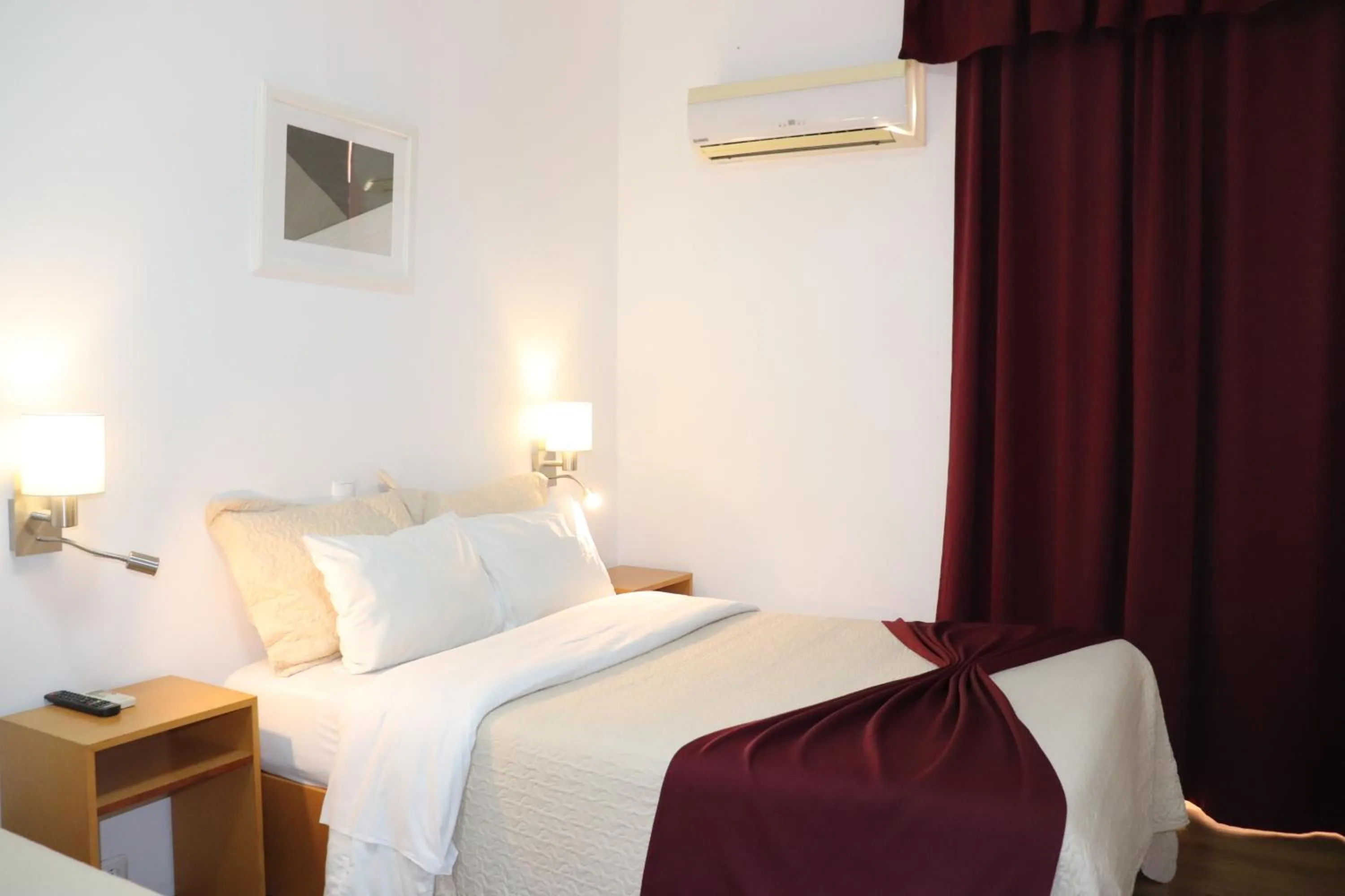 Decorative detail, Bed in Hotel Belém Tejo - Setubalense