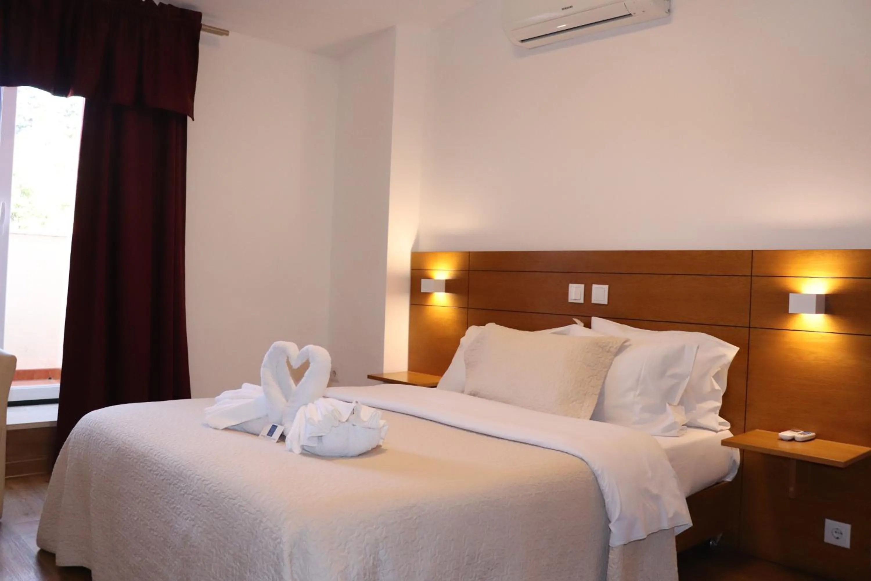 Photo of the whole room, Bed in Hotel Belém Tejo - Setubalense