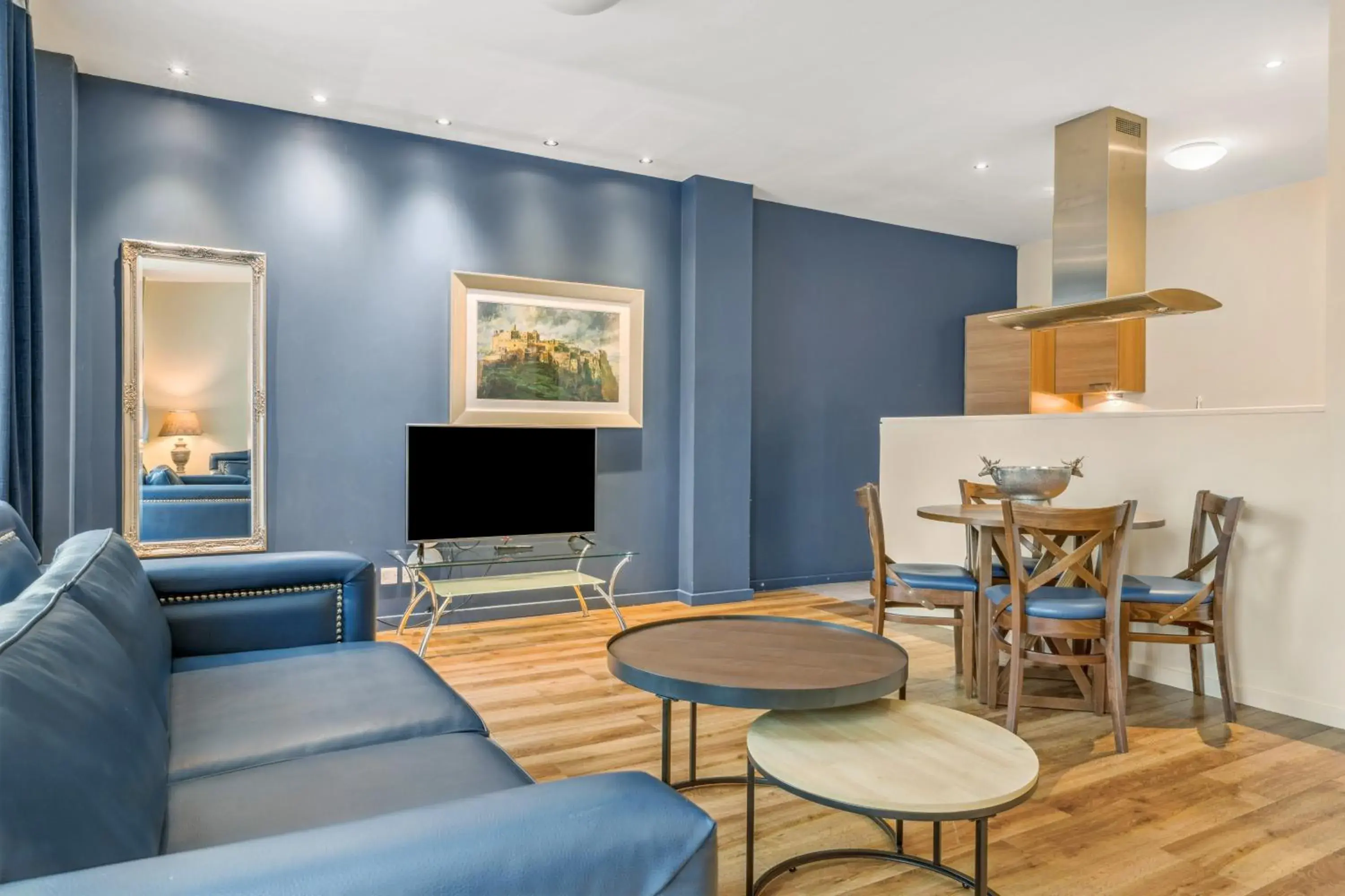 Living room in Princes Street Suites Living room in Princes Street Suites