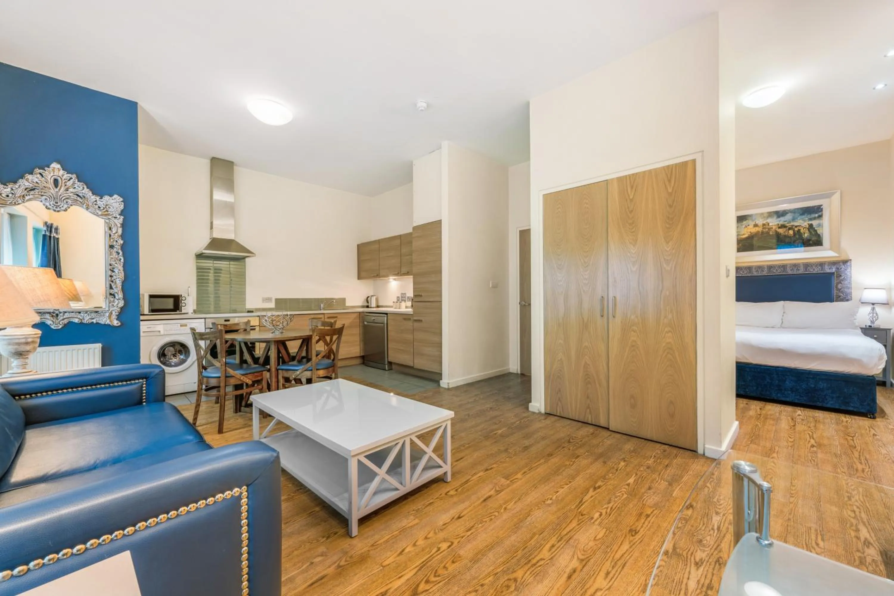 Living room, Bed in Princes Street Suites